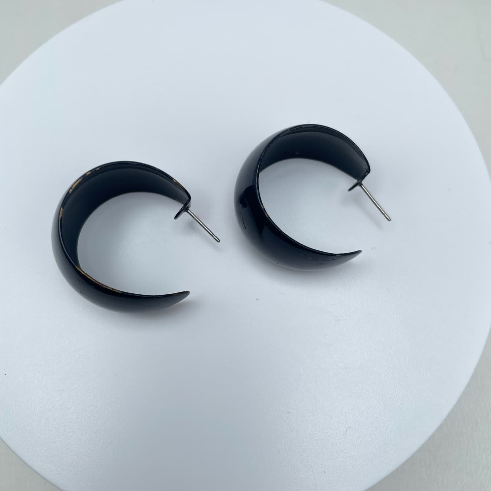 Vintage 80s Black Enamel Wide Hoop Earrings Women's Classic Fashion Jewelry - Thumbnail 6