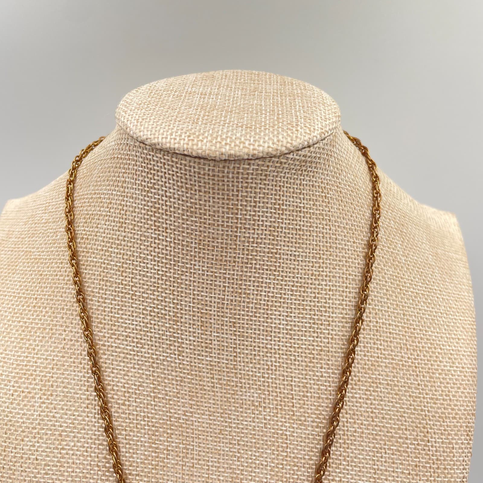 VTG Whitney Gold-Tone Fashion Horology Swiss-Made Dial Watch Pendant Necklace - Thumbnail 2