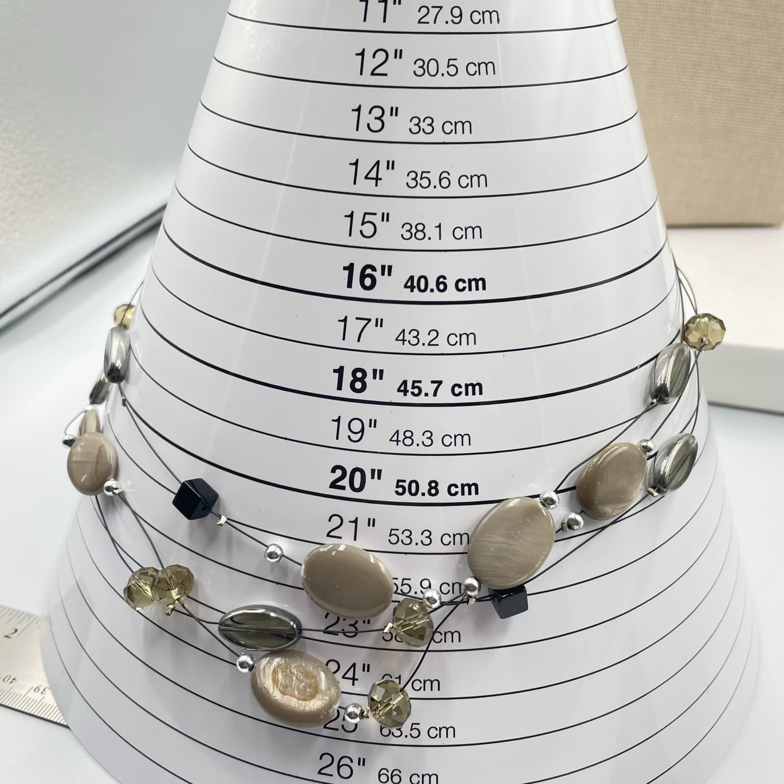 Silver-Tone Translucent Floating Beads Triple-Stranded Station Lobster Necklace - Thumbnail 8