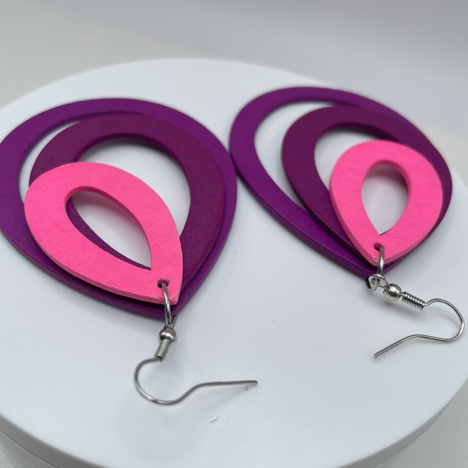 Vintage 80s Retro Pink Purple Wood Teardrop Dangle Earrings Fashion Jewelry - Thumbnail 8