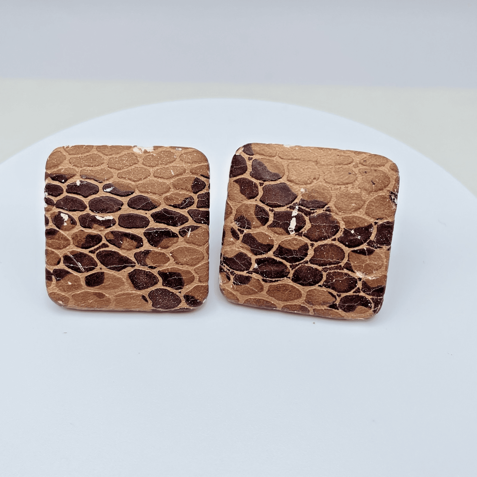 Vintage 80s Square Stud Earrings Retro Boho Women's Classic Fashion Jewelry - Image 1