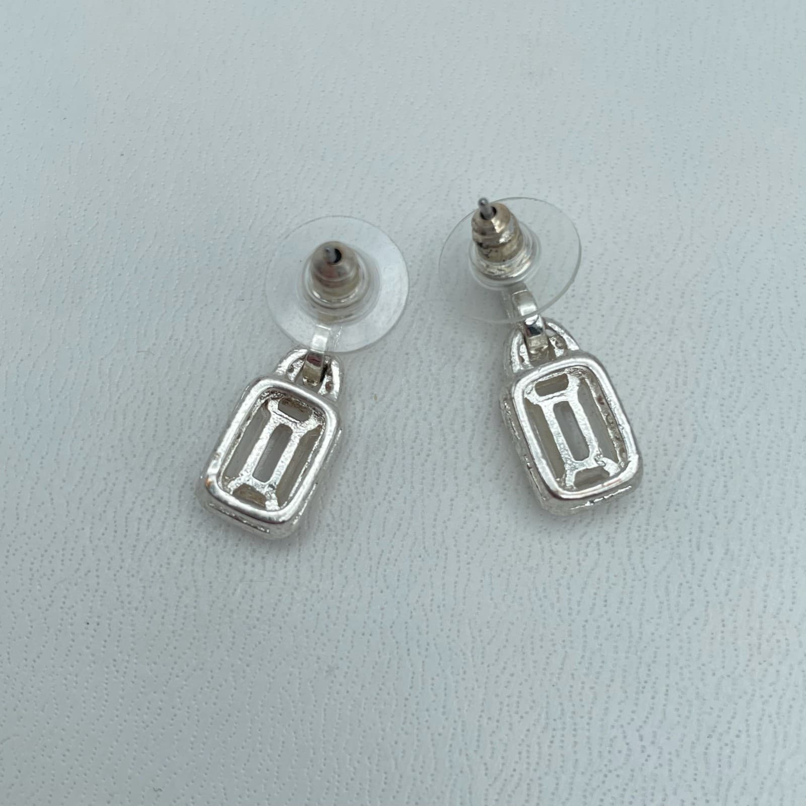 Vintage 80s 90s Silver Tone Emerald Cut Clear Glass Halo Dangle Drop Earrings - Thumbnail 4