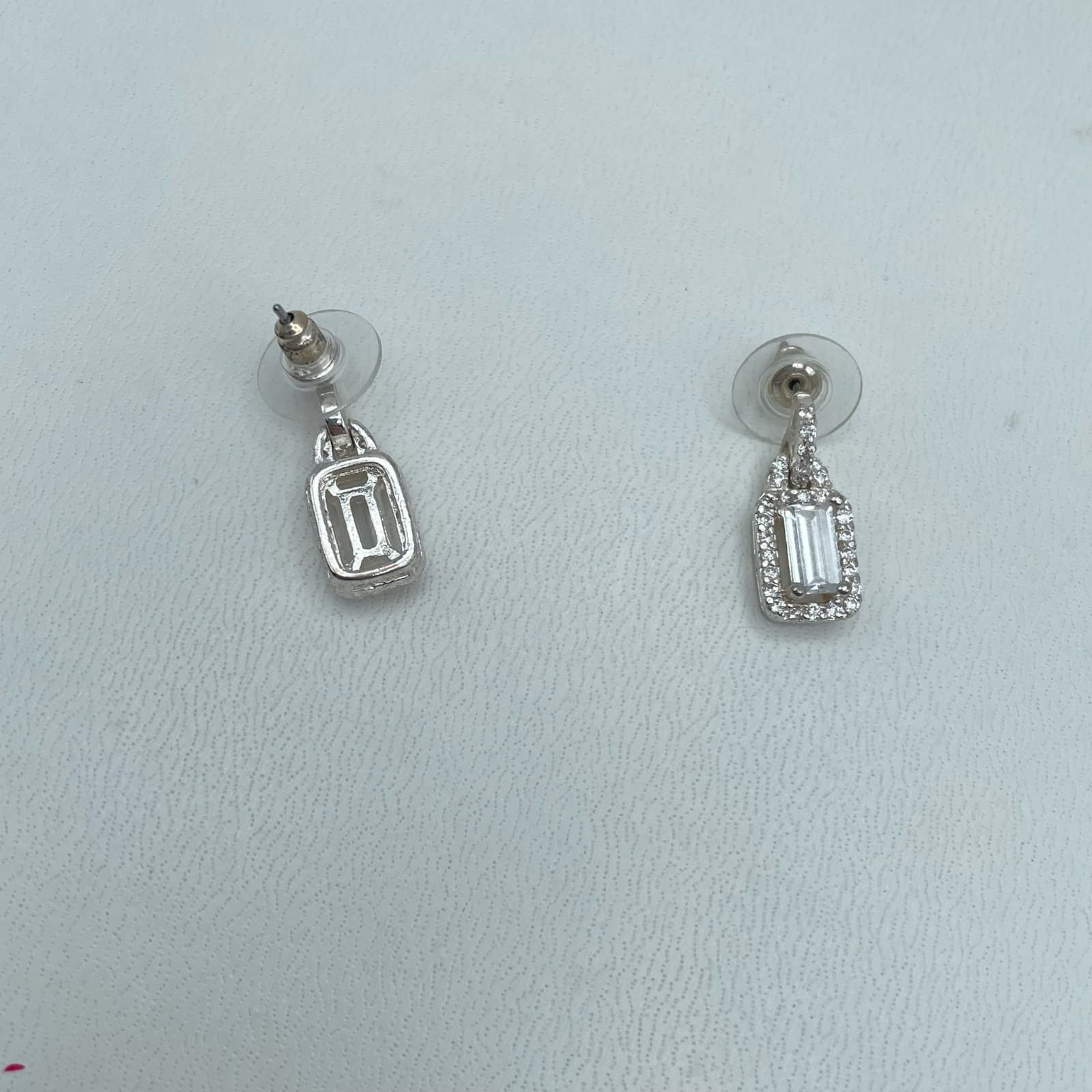 Vintage 80s 90s Silver Tone Emerald Cut Clear Glass Halo Dangle Drop Earrings - Thumbnail 2