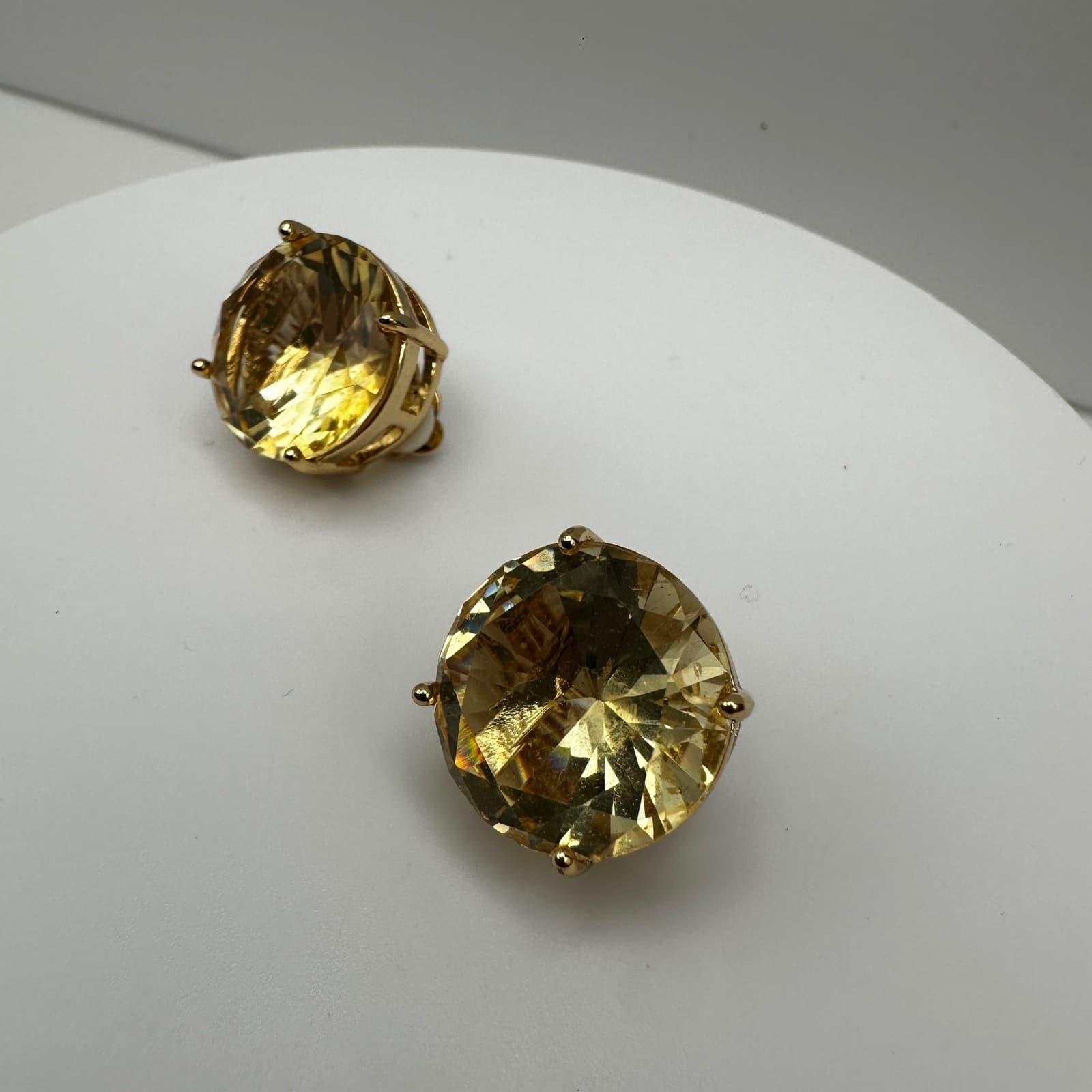 Vintage 90s gold-tone round faceted vitrine statement earrings Women's Jewelry - Thumbnail 4