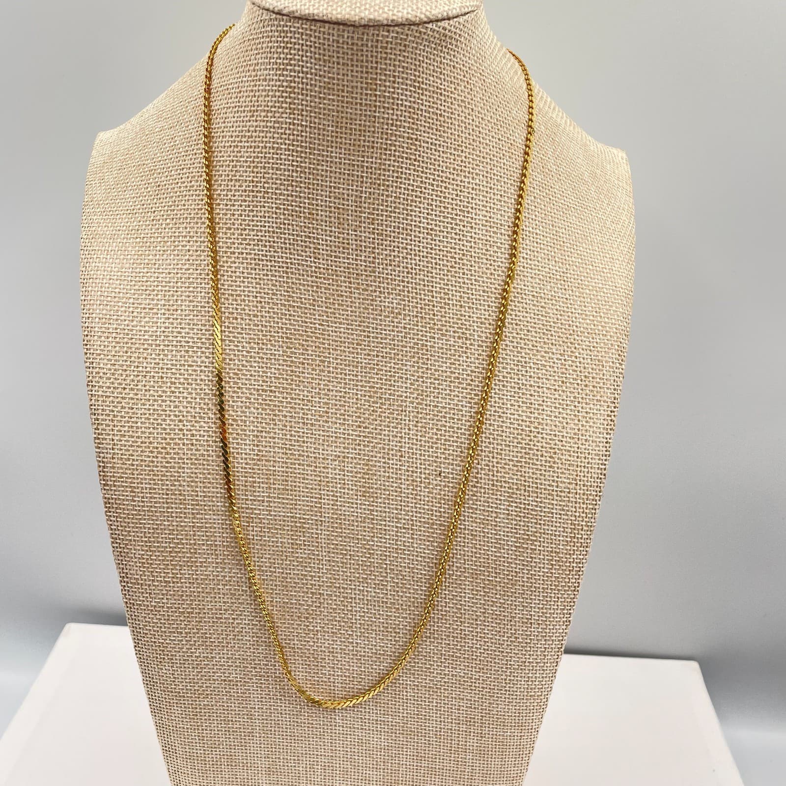 Vintage Gold Tone Classic Fashion Unisex Franco Chain Opera Push Lock Necklace - Image 1