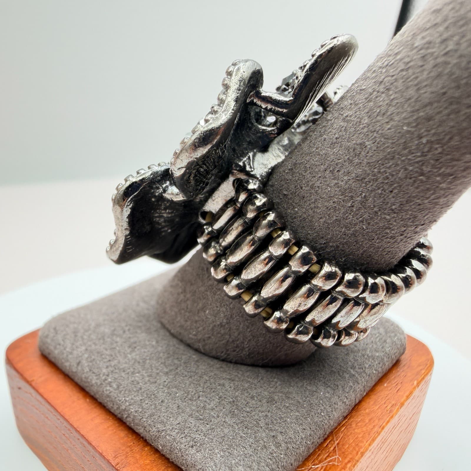 Vintage Y2K Silver Tone Black Rhinestones Floral Statement Ring Women's Jewelry - Thumbnail 5