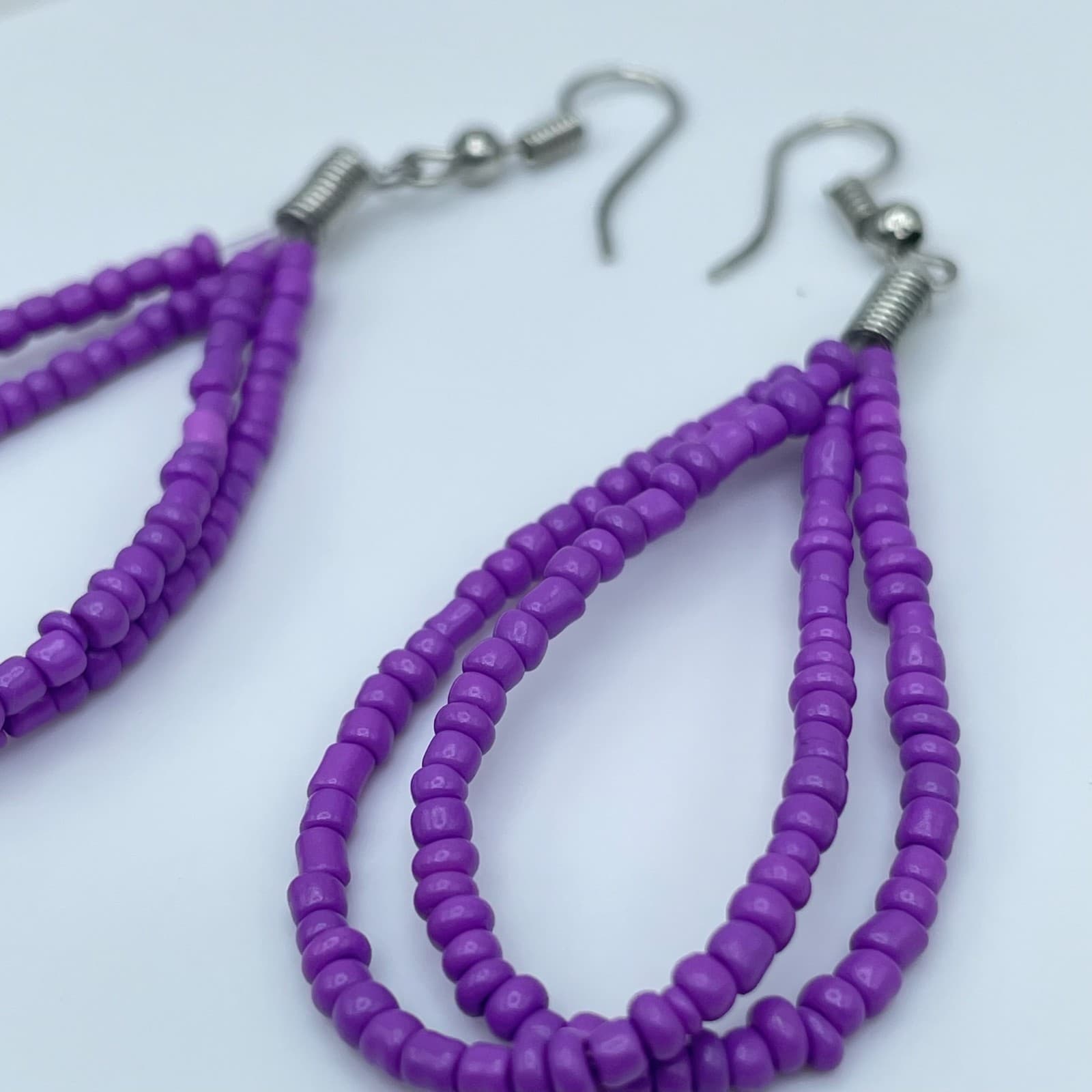 Vintage 90s Purple Seed Bead Dangle Earrings Boho Multi Strand Teardrop Fashion - Thumbnail 3