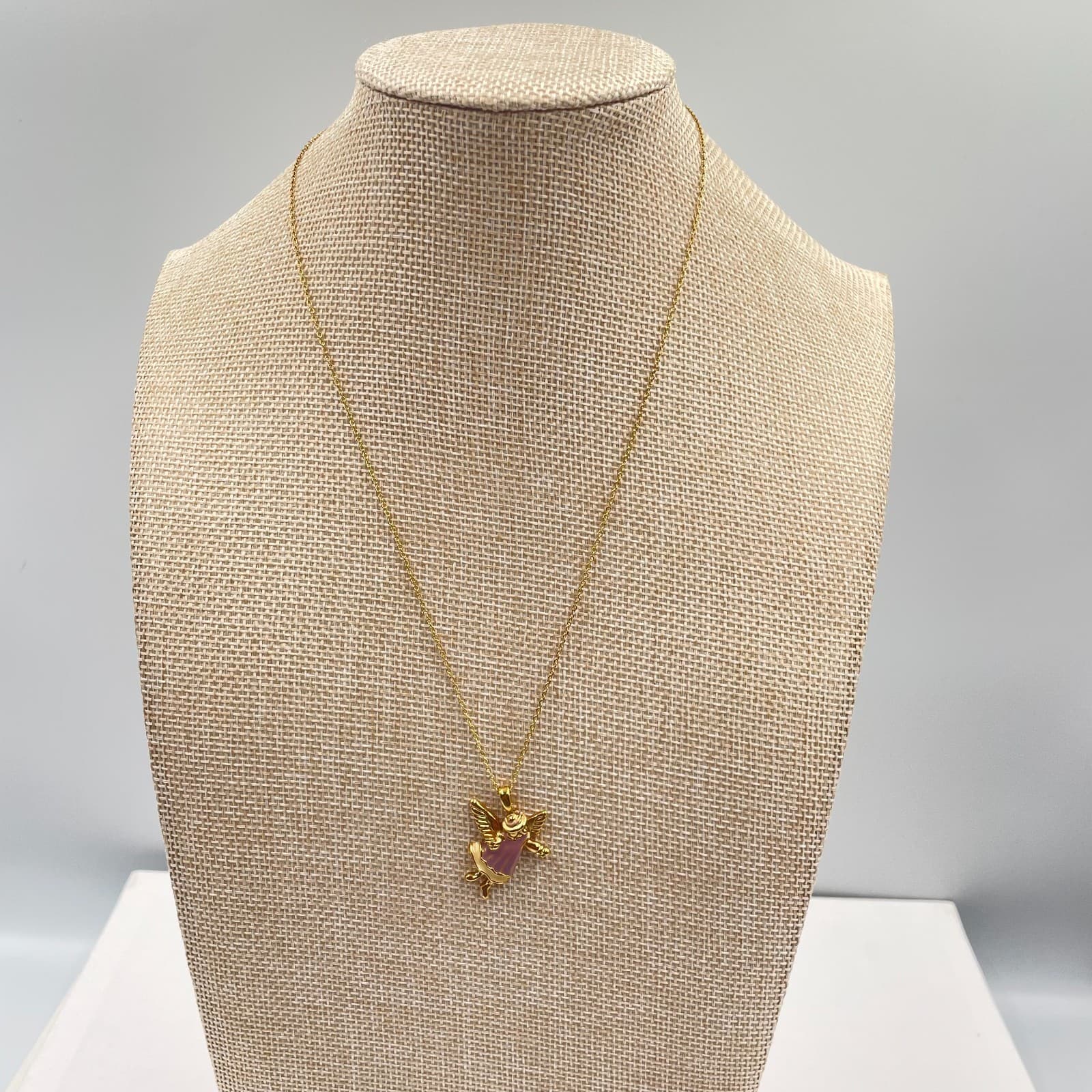 Vintage Gold-Tone Chain Enamel Coated Whimsical Angel Pendant Push Lock Necklace - Image 1