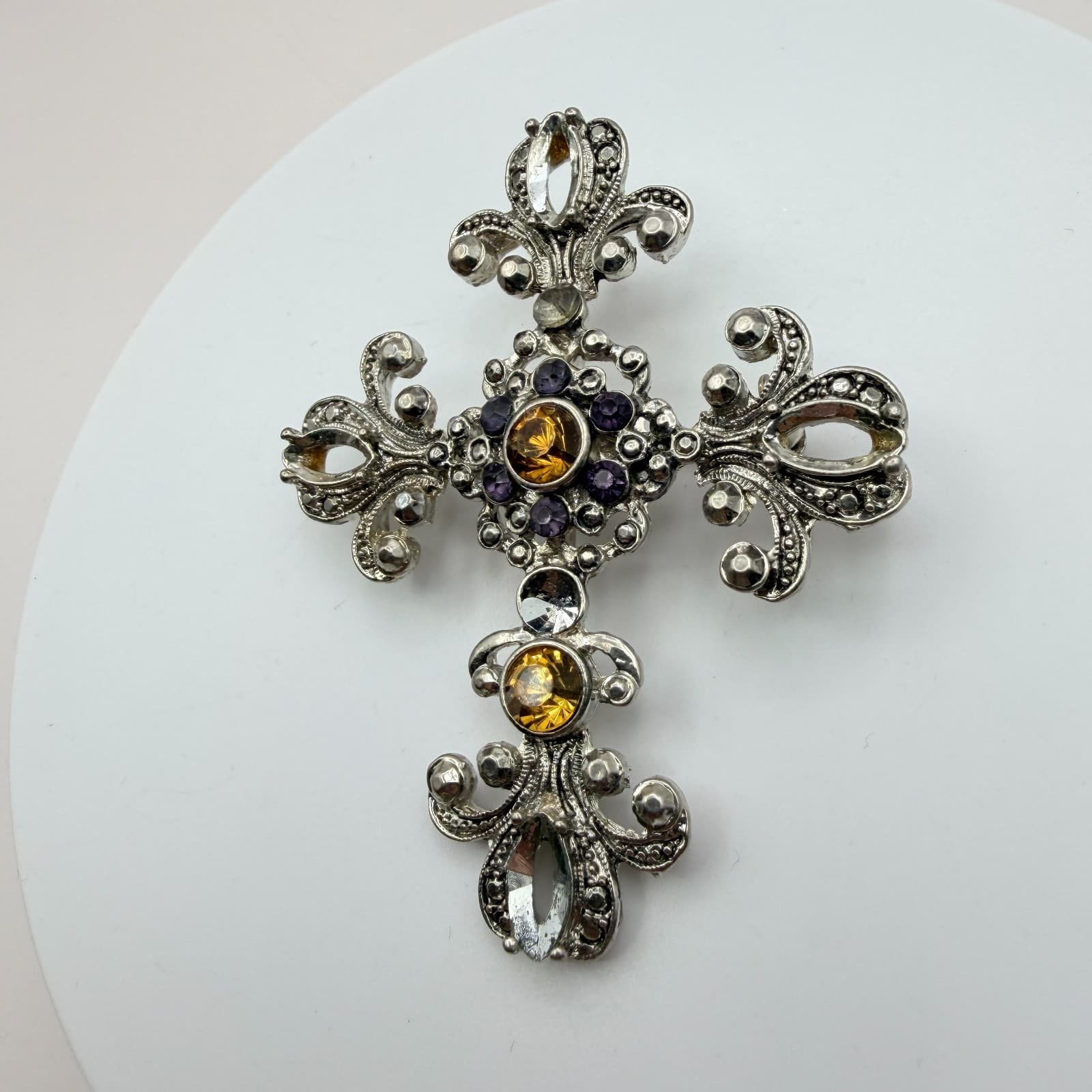 Vintage Y2K Silver Tone Rhinestone Filigree Cross Brooch Pin Statement Jewelry - Thumbnail 4