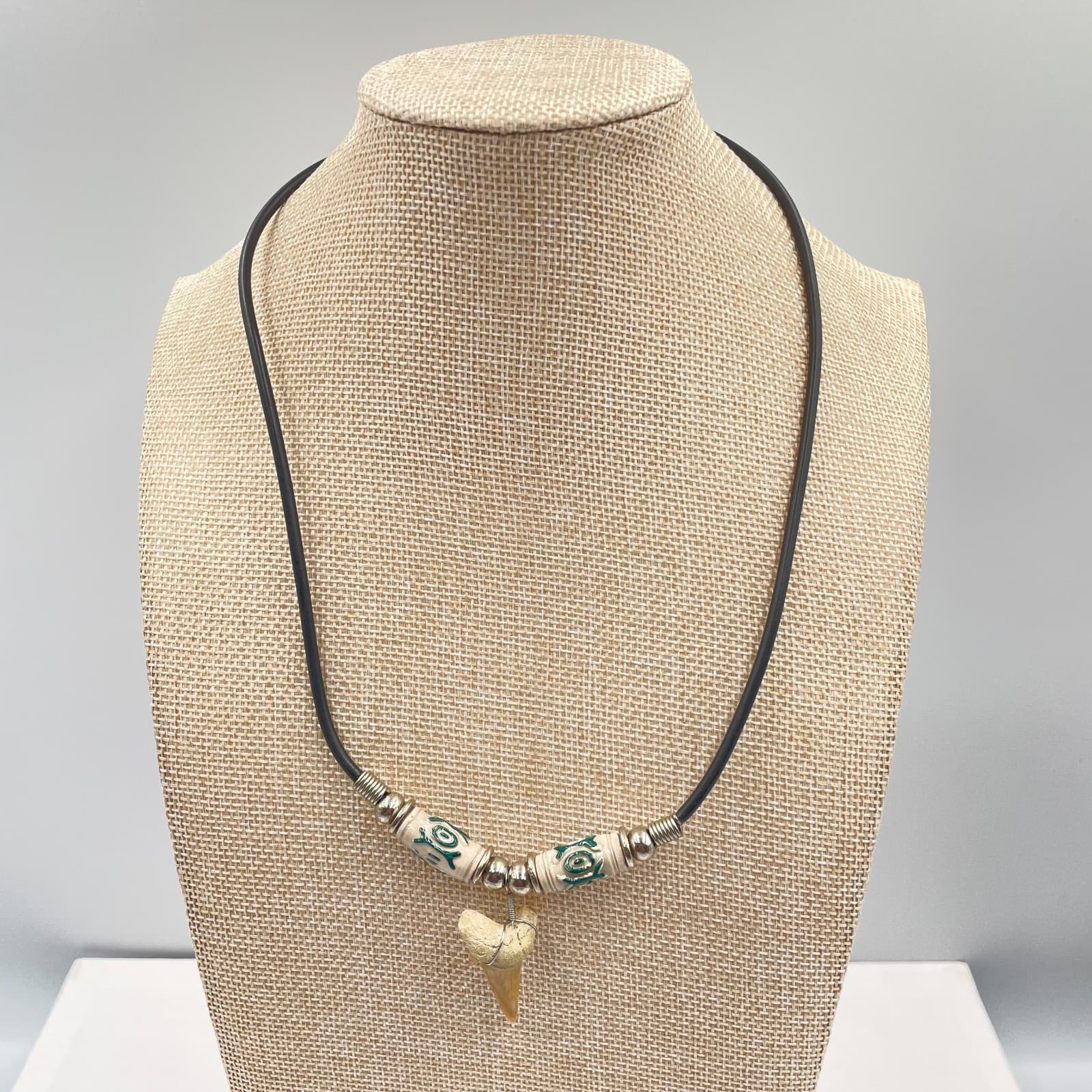 Y2K Bohemian Beachwear Black Cord Wire-Wrapped Shark Tooth Pendant Necklace - Image 1