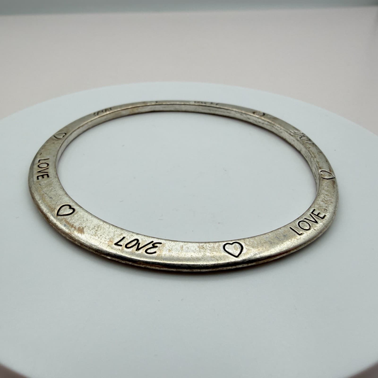 Vintage 90s Silver Tone Love Heart Bangle Bracelet Engraved Women's Jewelry - Thumbnail 5