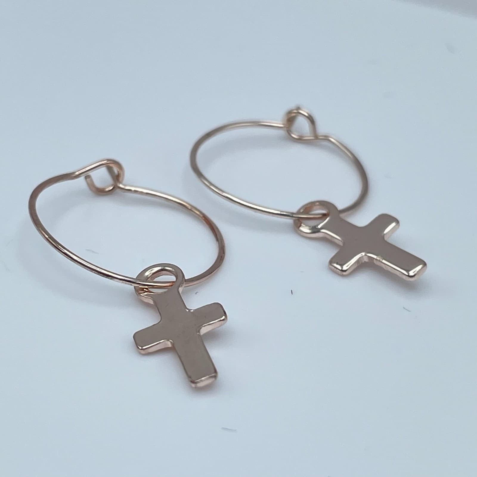 Vintage 90s Rose Gold Tone Cross Charm Hoop Earrings Minimalist Religious Boho - Thumbnail 6