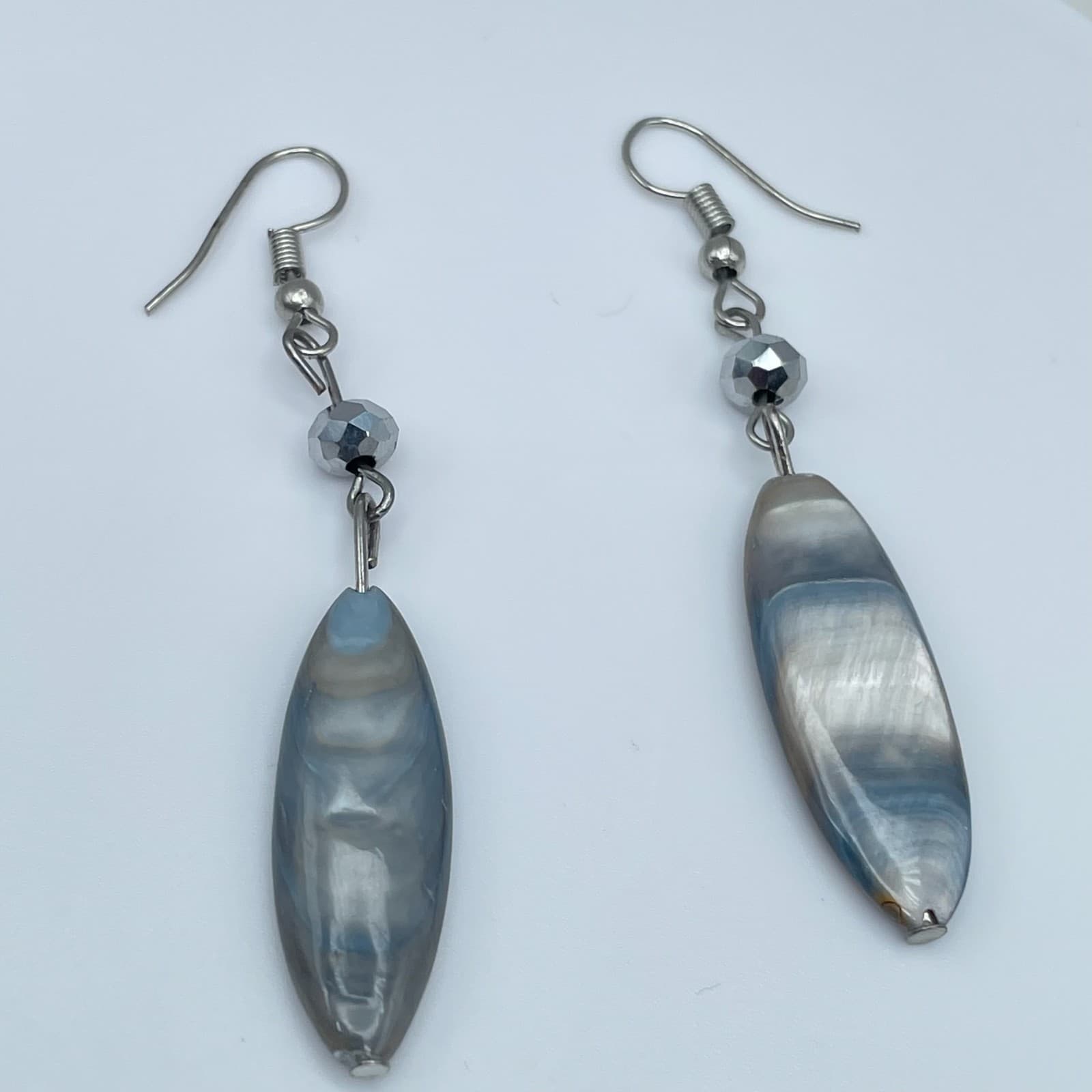 Vintage 80s Blue & Grey Pearl Shell Oval Drop Dangle Earrings Womens Jewelry - Thumbnail 8