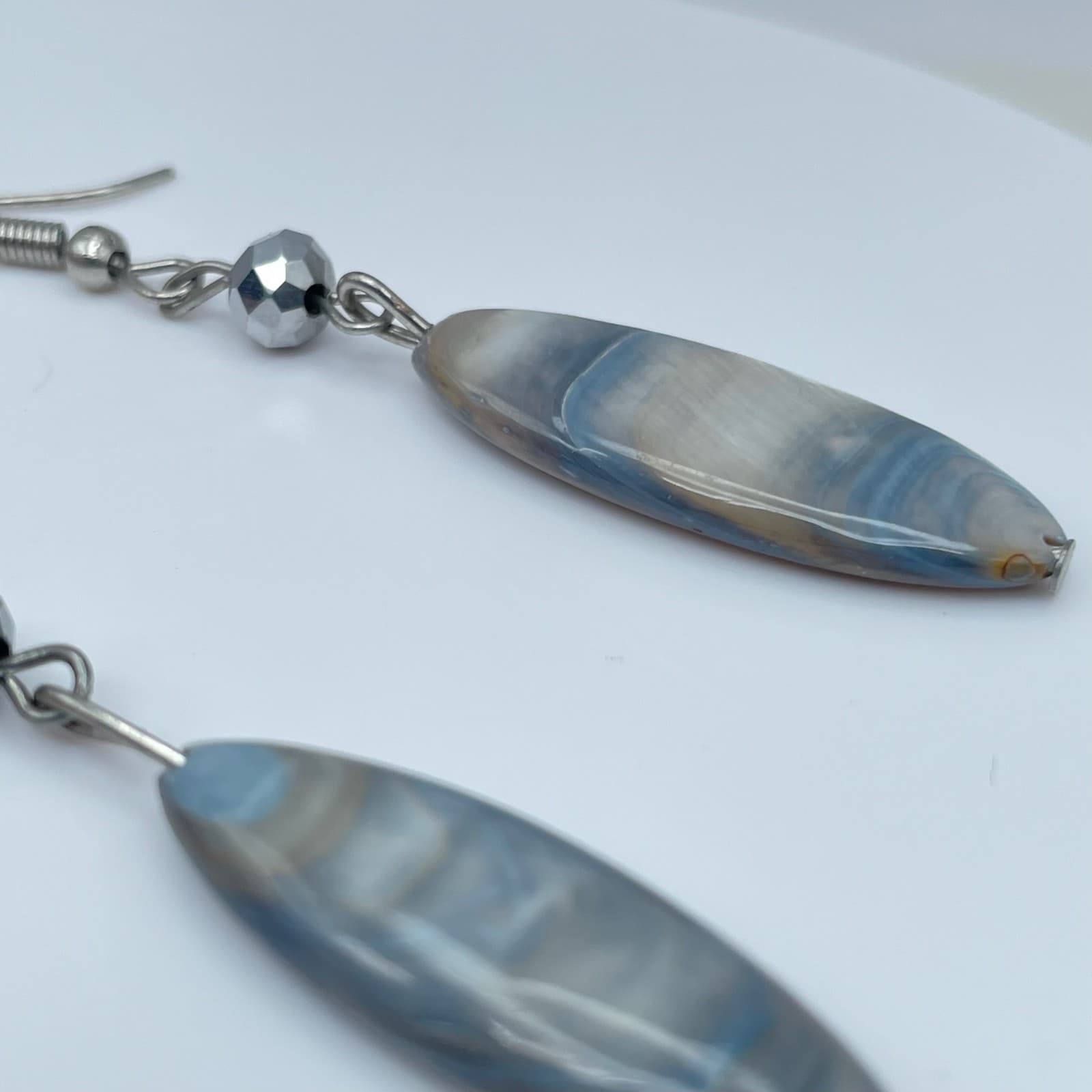 Vintage 80s Blue & Grey Pearl Shell Oval Drop Dangle Earrings Womens Jewelry - Thumbnail 7
