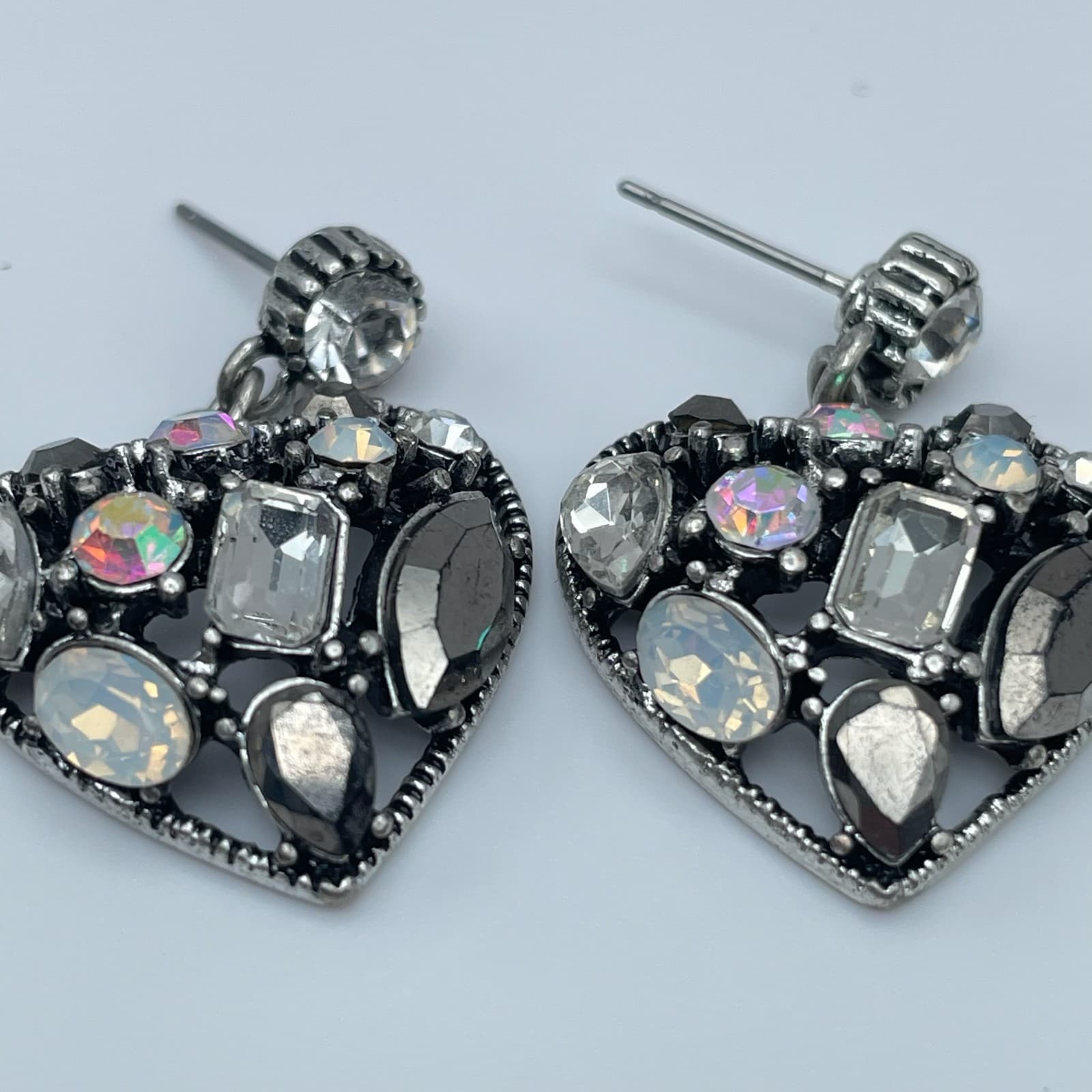 Vintage 90s Silver Tone Aurora Borealis Glass Stone Heart Drop Stud Earrings - Thumbnail 2