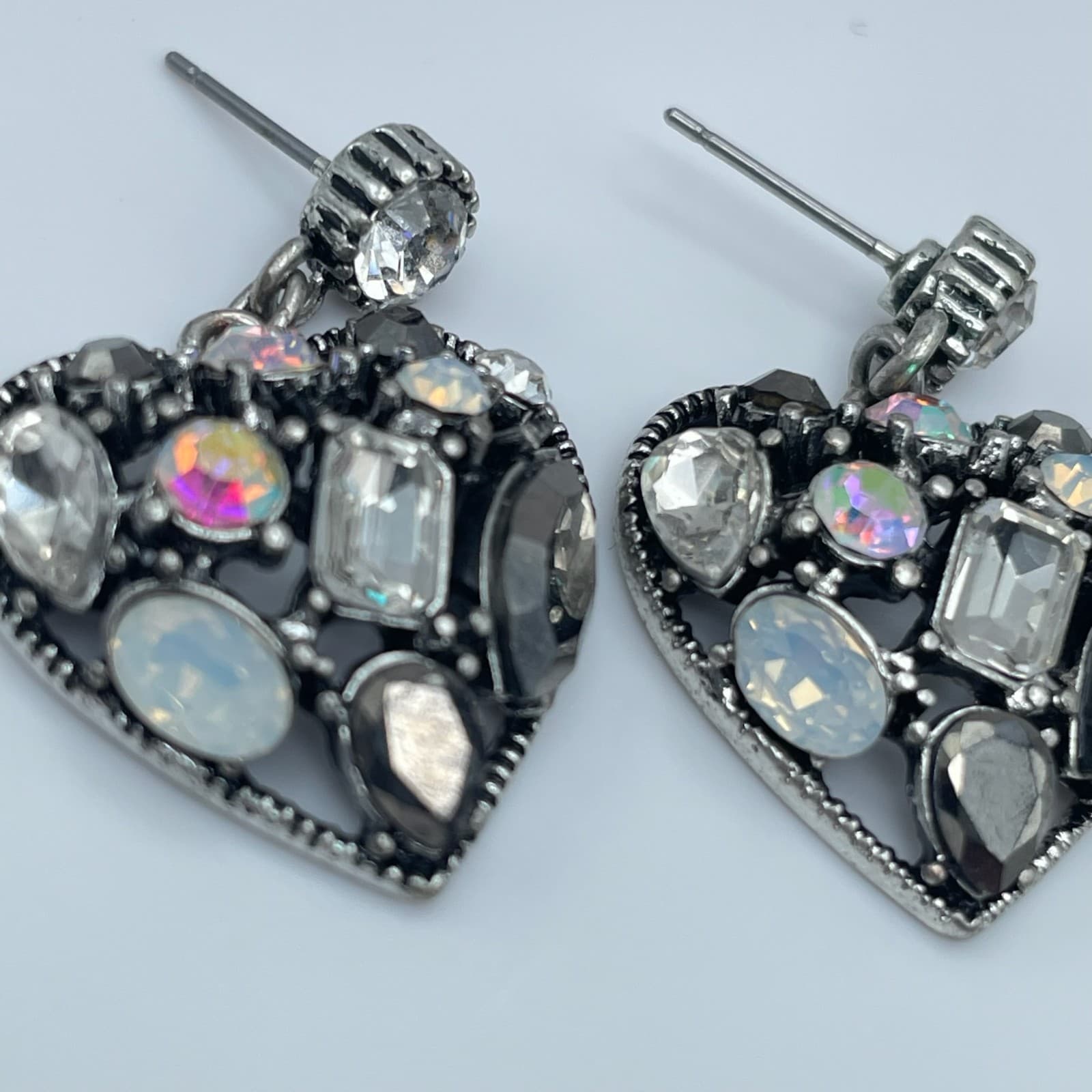 Vintage 90s Silver Tone Aurora Borealis Glass Stone Heart Drop Stud Earrings - Thumbnail 6