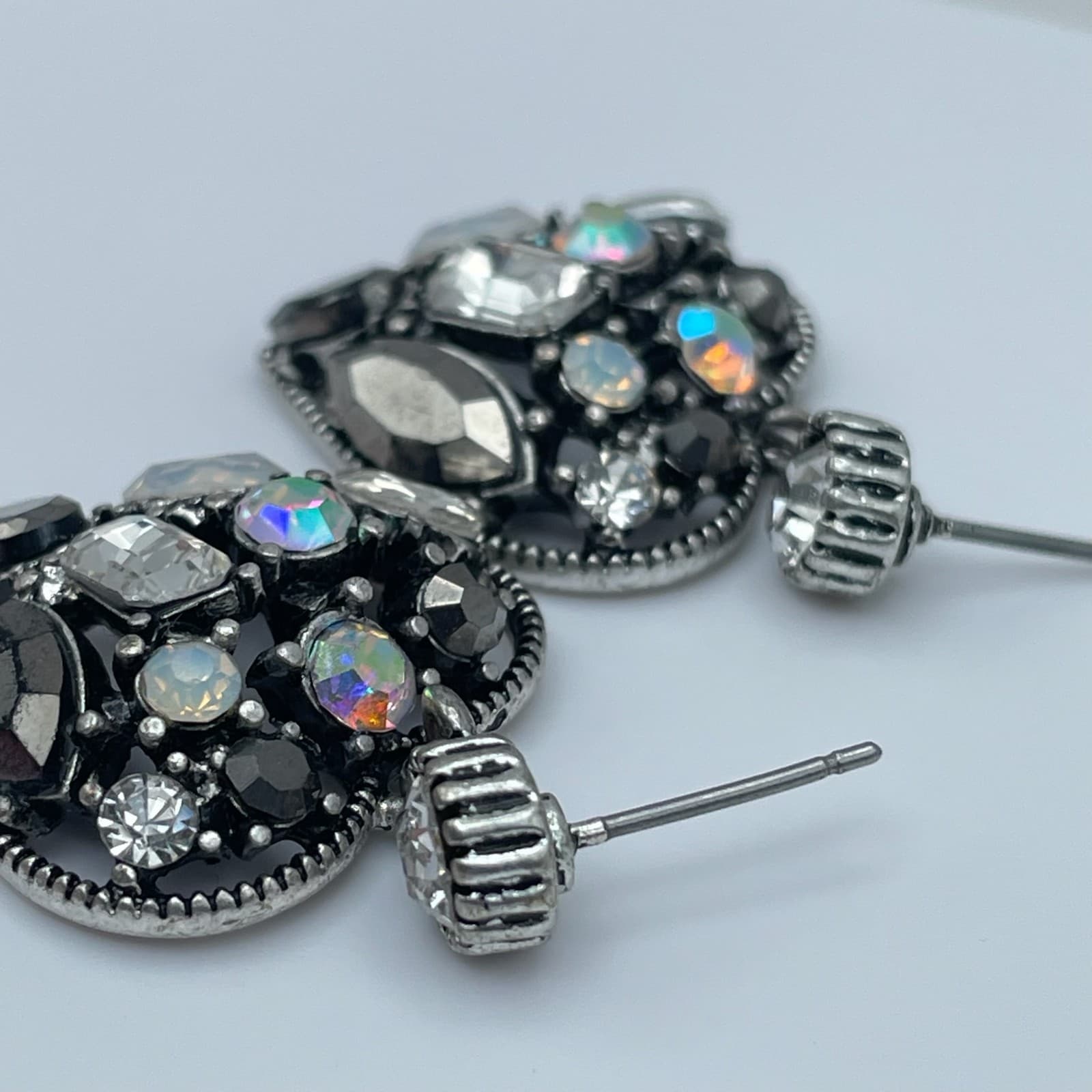 Vintage 90s Silver Tone Aurora Borealis Glass Stone Heart Drop Stud Earrings - Thumbnail 10