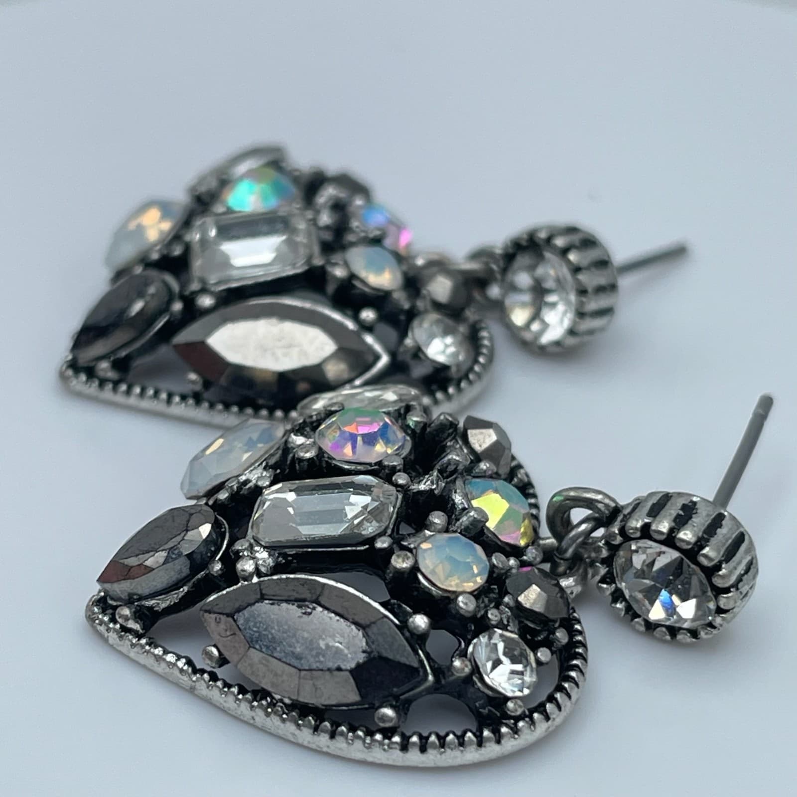 Vintage 90s Silver Tone Aurora Borealis Glass Stone Heart Drop Stud Earrings - Thumbnail 9