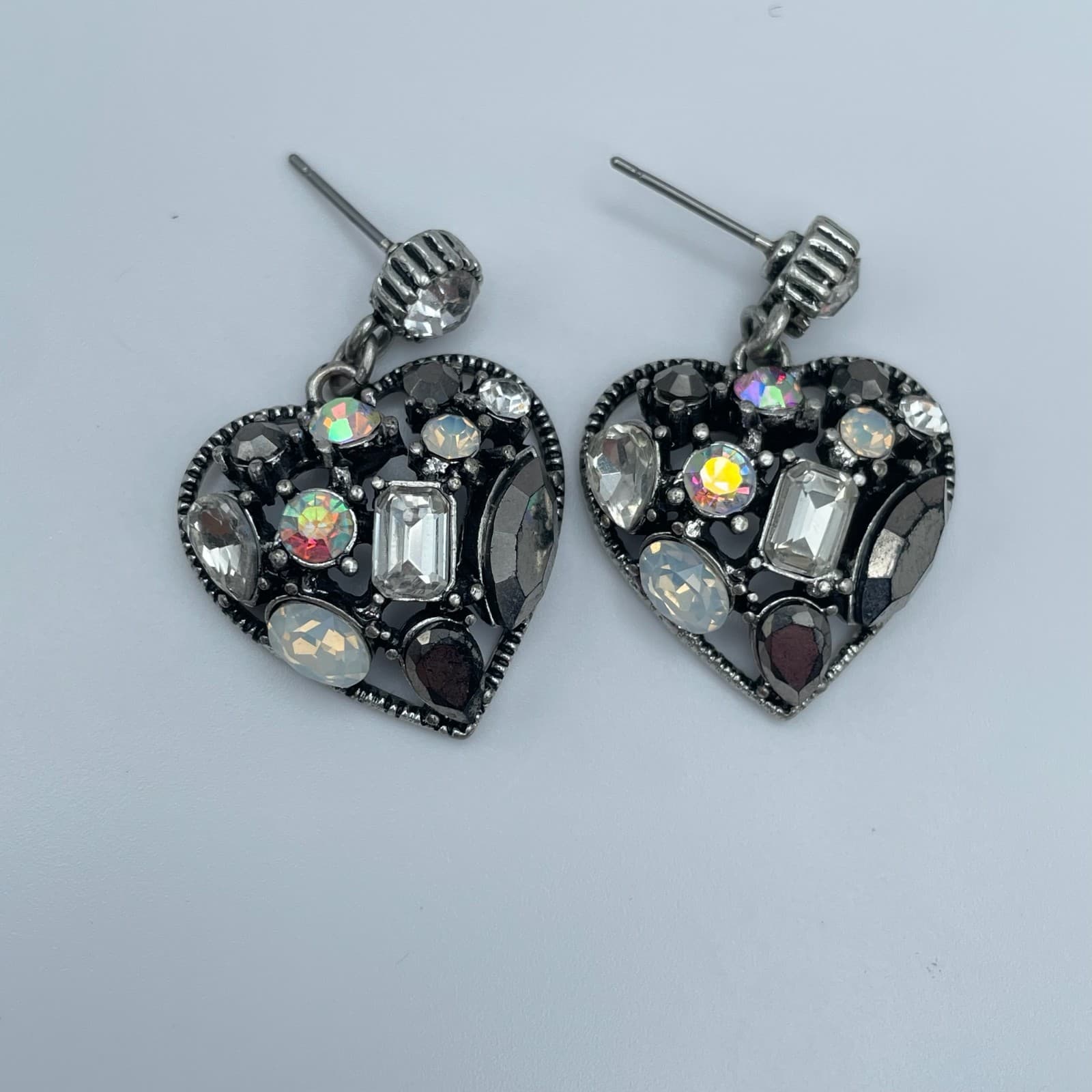 Vintage 90s Silver Tone Aurora Borealis Glass Stone Heart Drop Stud Earrings - Image 1