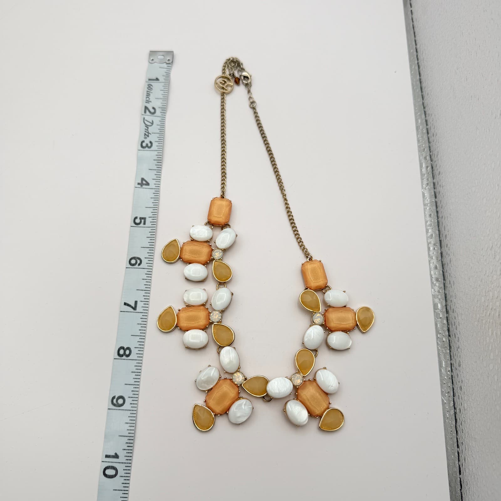 Vintage 90s Bib Necklace Peach White Glass Statement Women's Classic Jewelry - Thumbnail 11