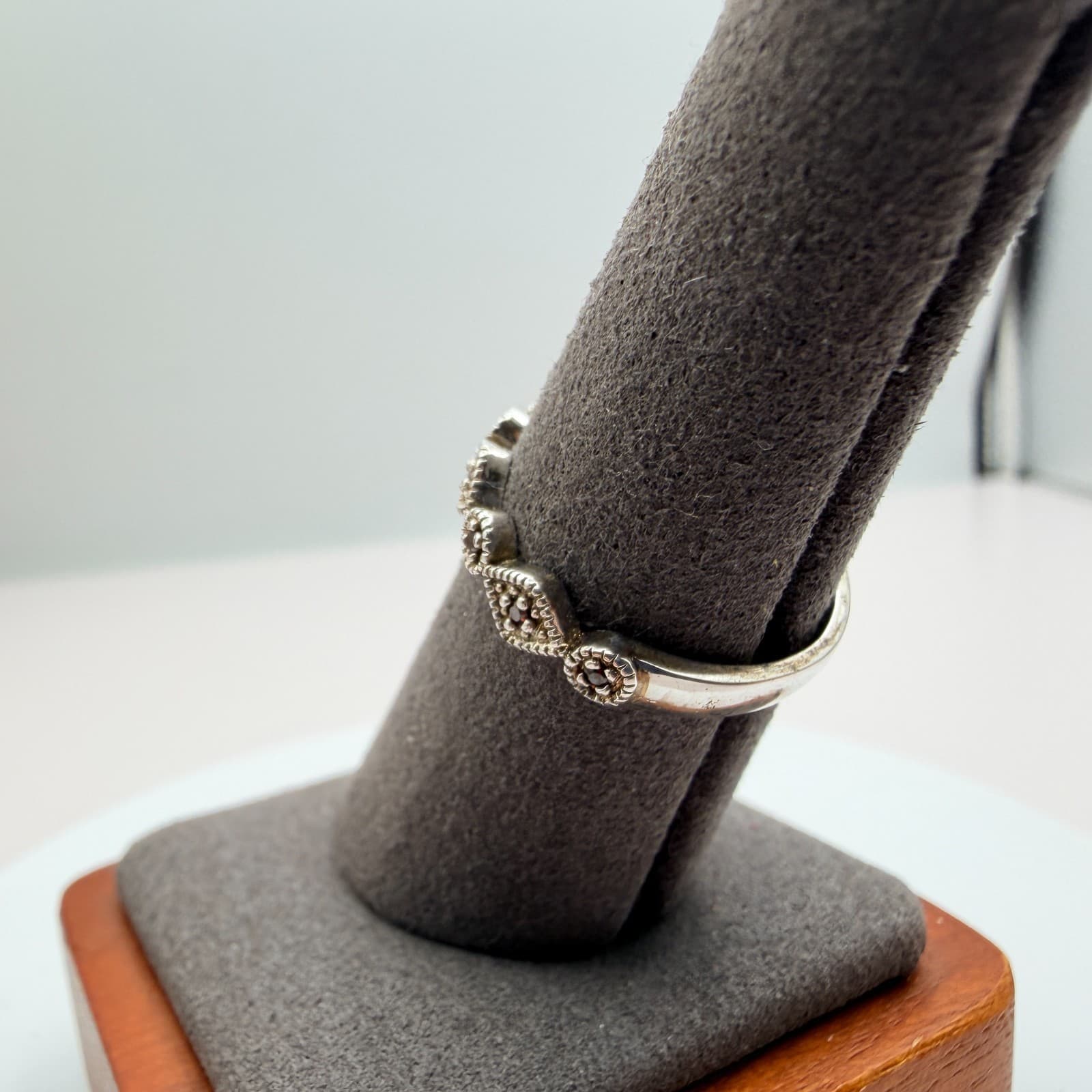 Vintage 90s Silver Tone Red Glass Ring Women's Classic Fashion Jewelry - Thumbnail 3