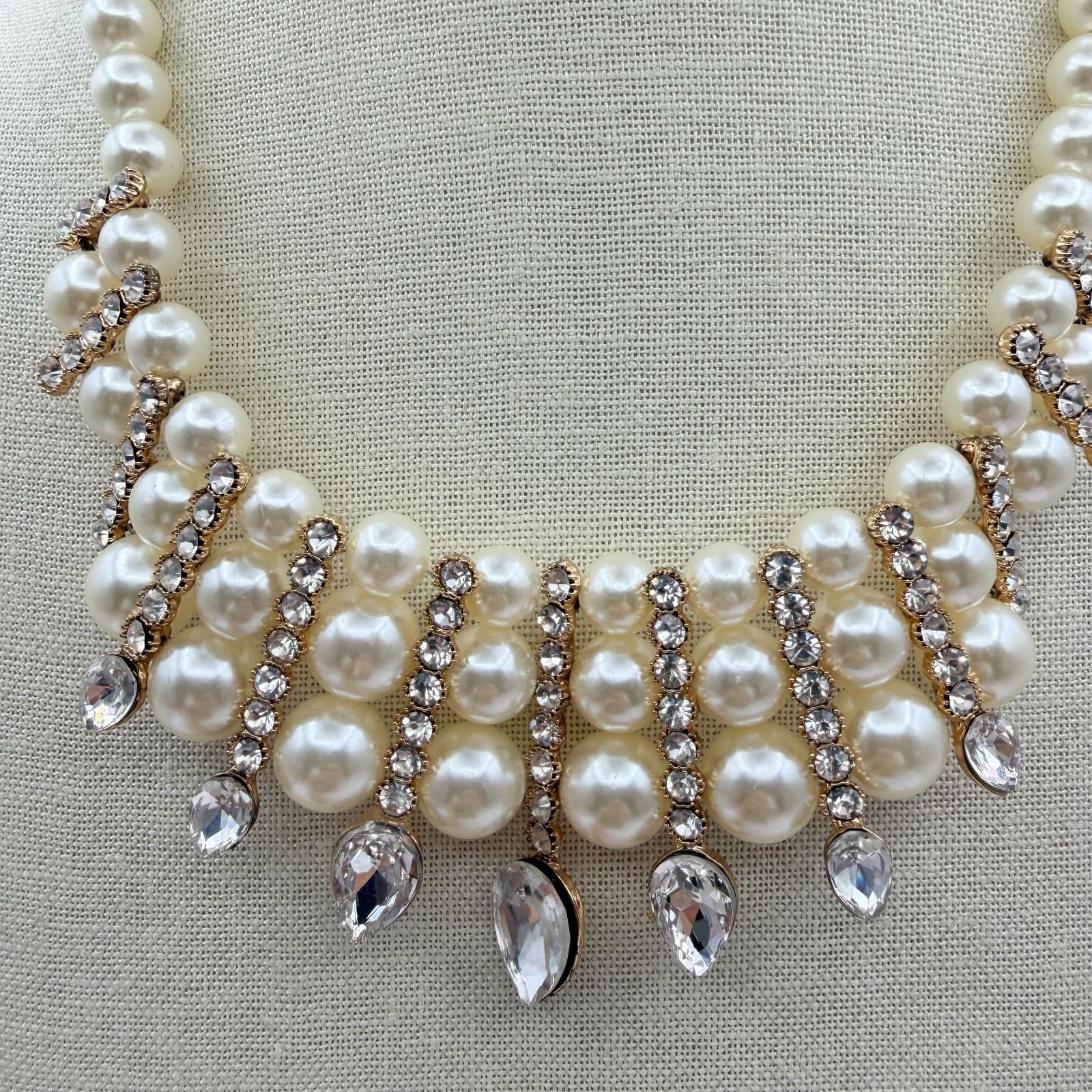 Vintage 90s Gold Tone Glass Faux Pearl Bib Necklace Women's Fashion Jewelry - Thumbnail 3
