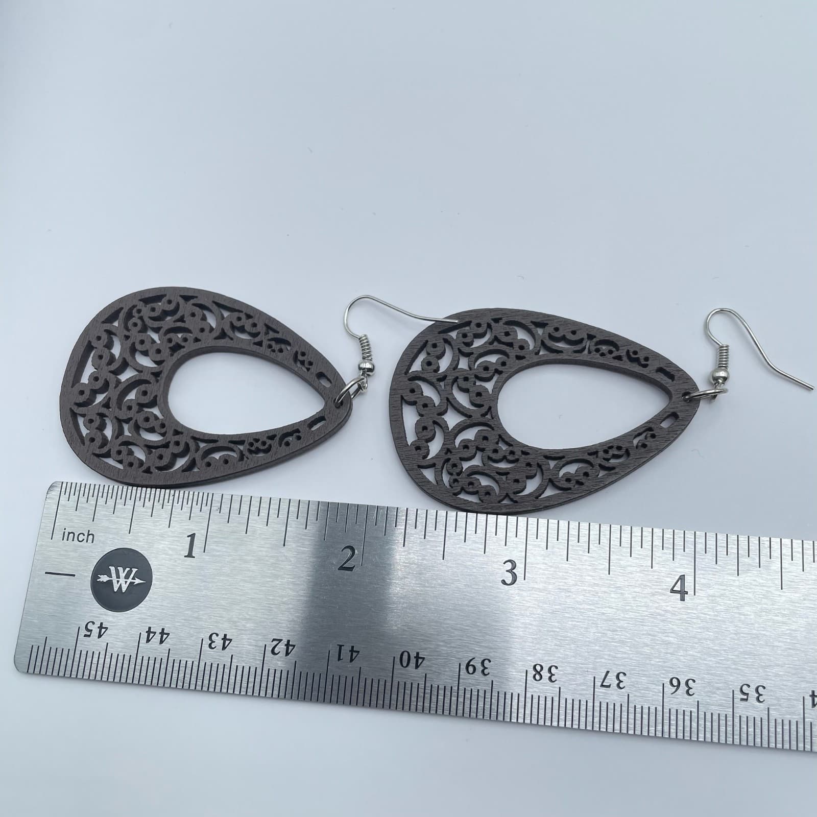 Vintage 90s Brown Wood Filigree Teardrop Dangle Earrings Boho Hippie Fashion - Thumbnail 11