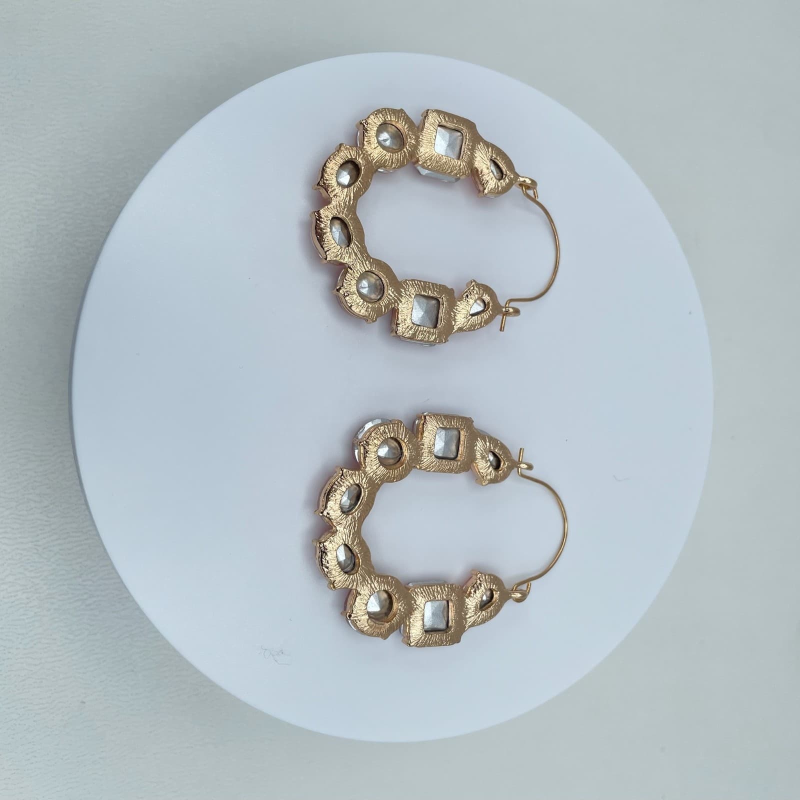 Vintage 90s Gold Tone Peach Pink Hoop Earrings Boho Women's Classic Jewelry - Thumbnail 4