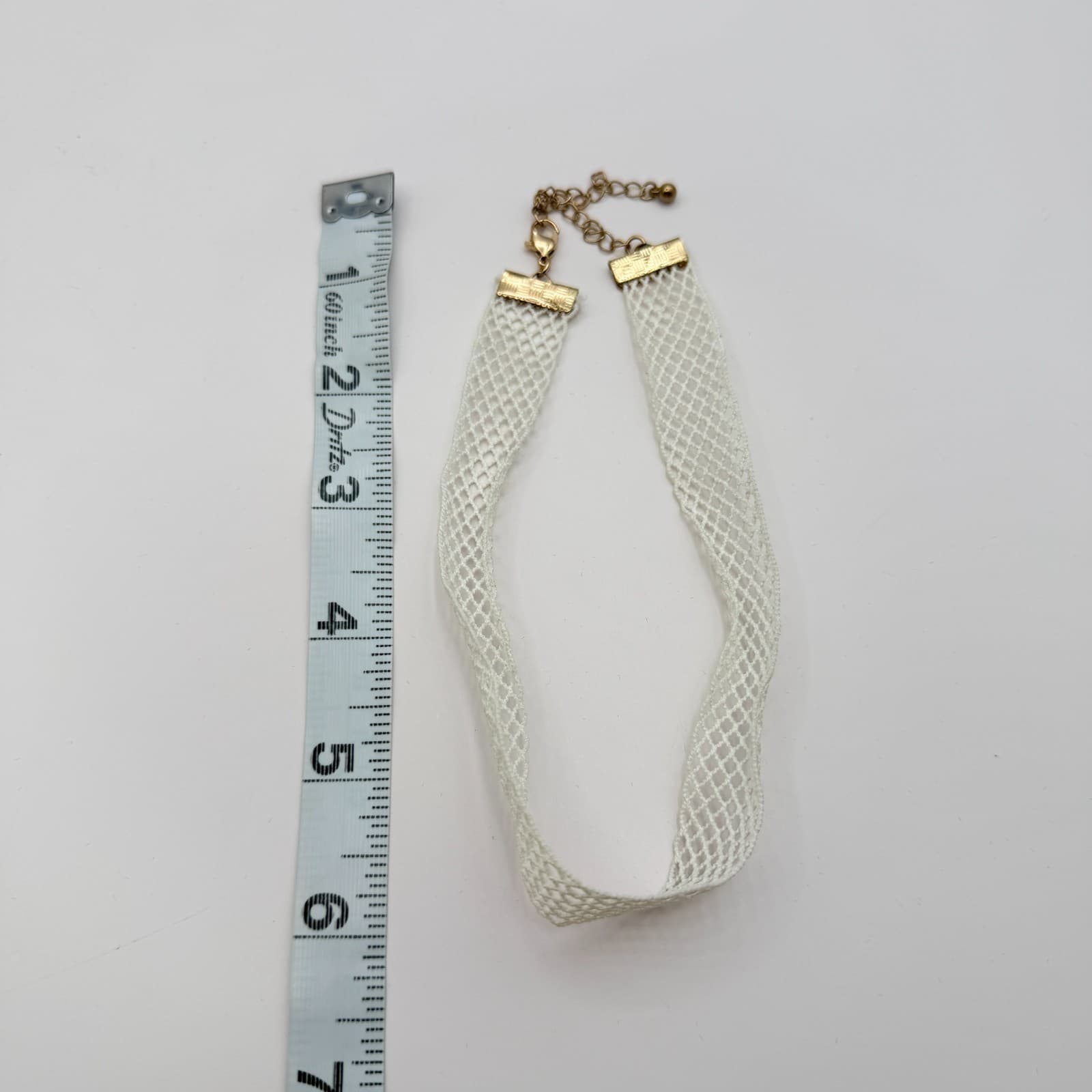 Vintage 90s White Mesh Lace Choker Necklace Boho Fishnet Classic Fashion Jewelry - Thumbnail 7