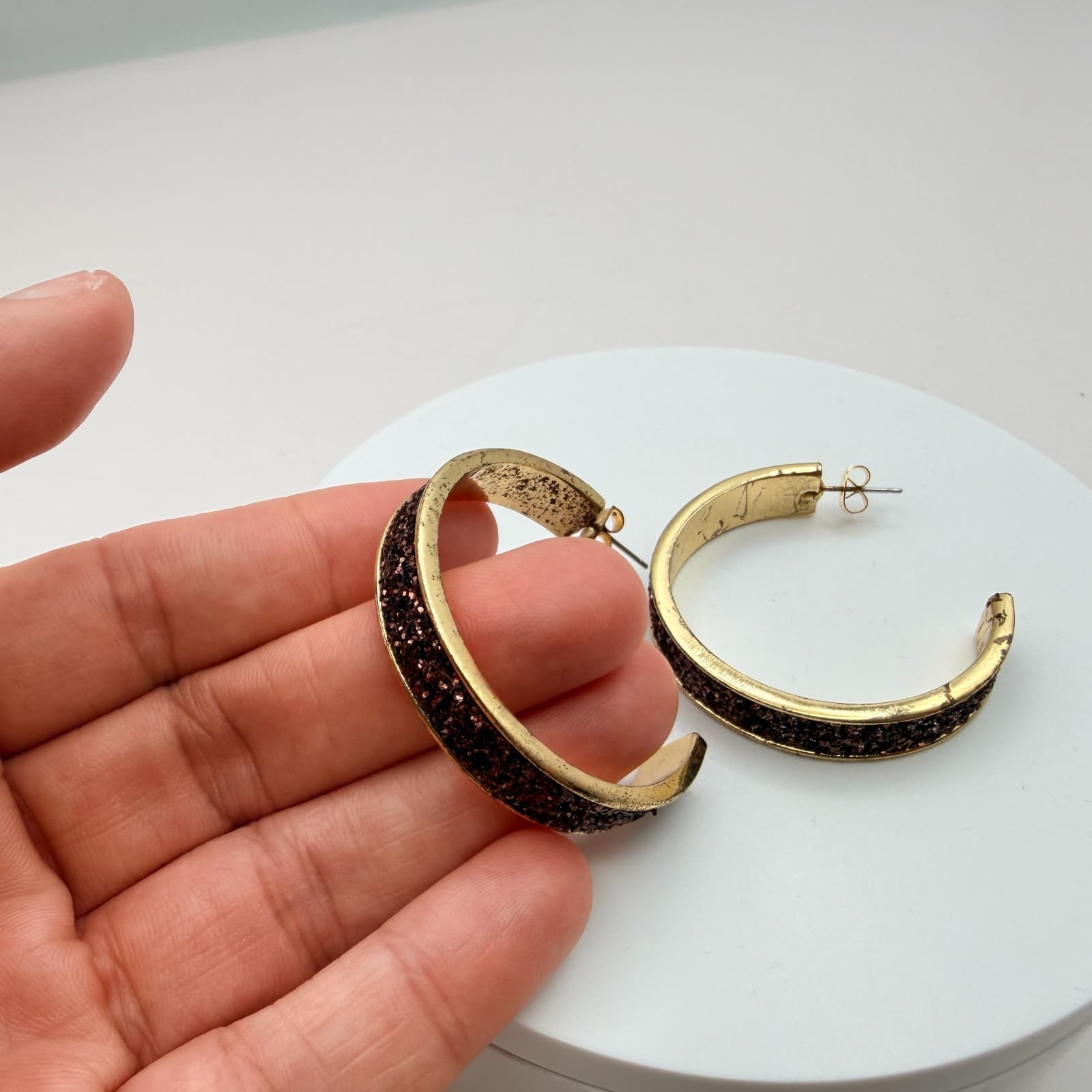 Vintage 90s Gold Tone Glitter Inlay Hoop Earrings Retro Boho Fashion Jewelry - Thumbnail 8