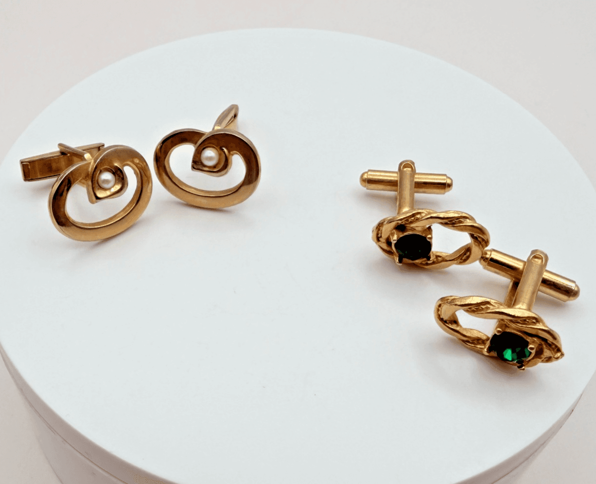 Vintage Y2K Gold Tone Faux Pearl Green Glass Cufflinks Set 2 Pair Men's Jewelry - Image 1
