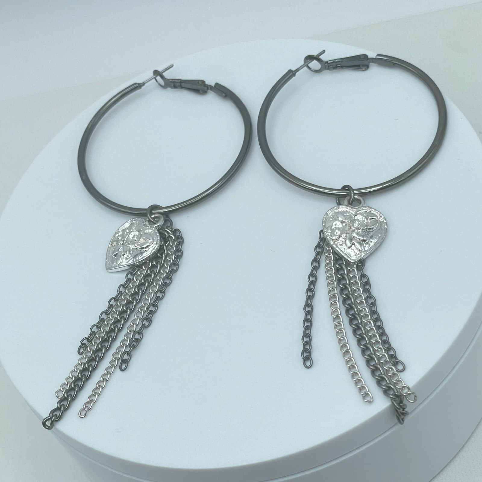 Vintage 90s Silver Tone Mesh Wrap Hoop Earrings Fashion Women's Classic Jewelry - Thumbnail 2