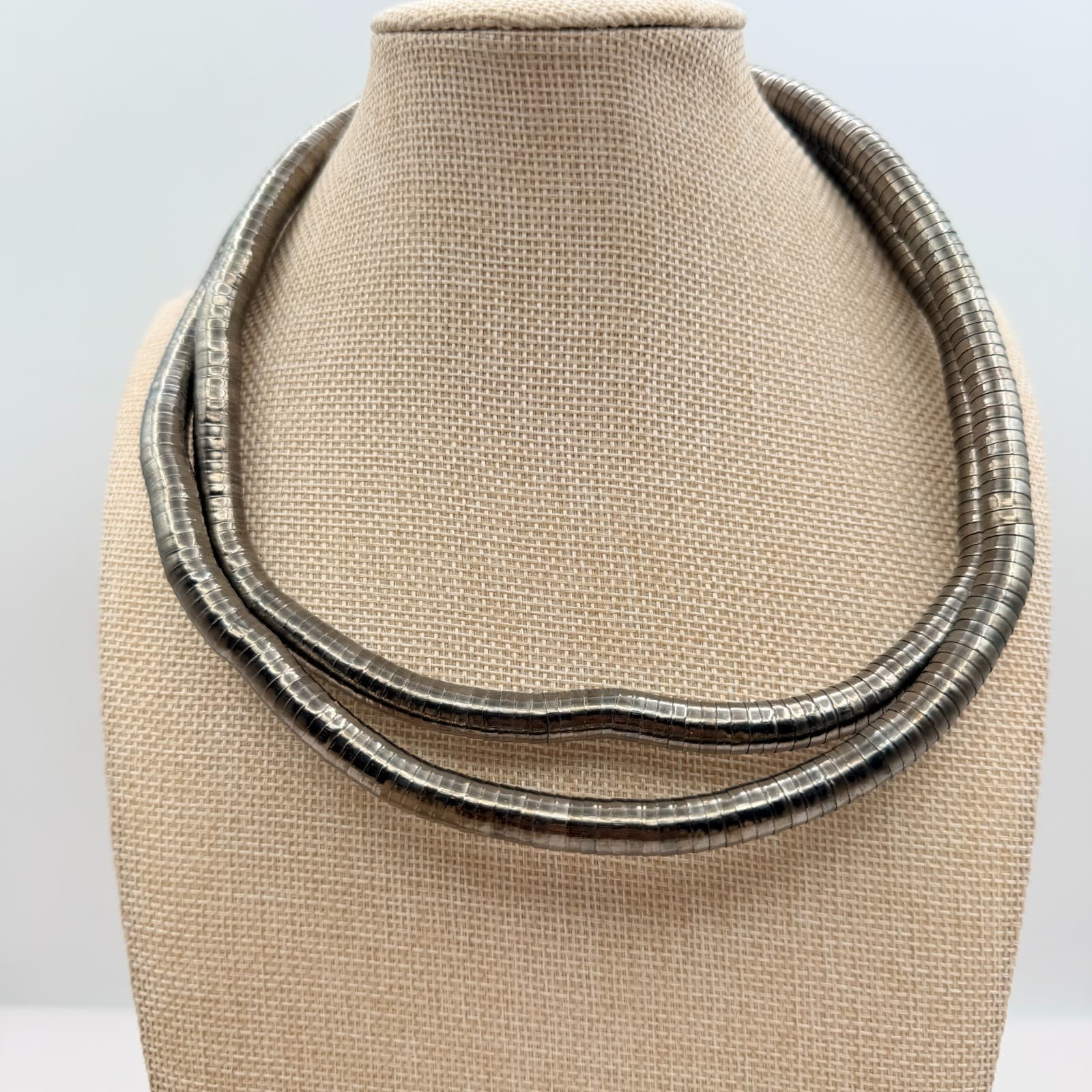 Vintage Y2K Silver Tone Bendable Snake Chain Necklace Statement Women's Jewelry - Image 1