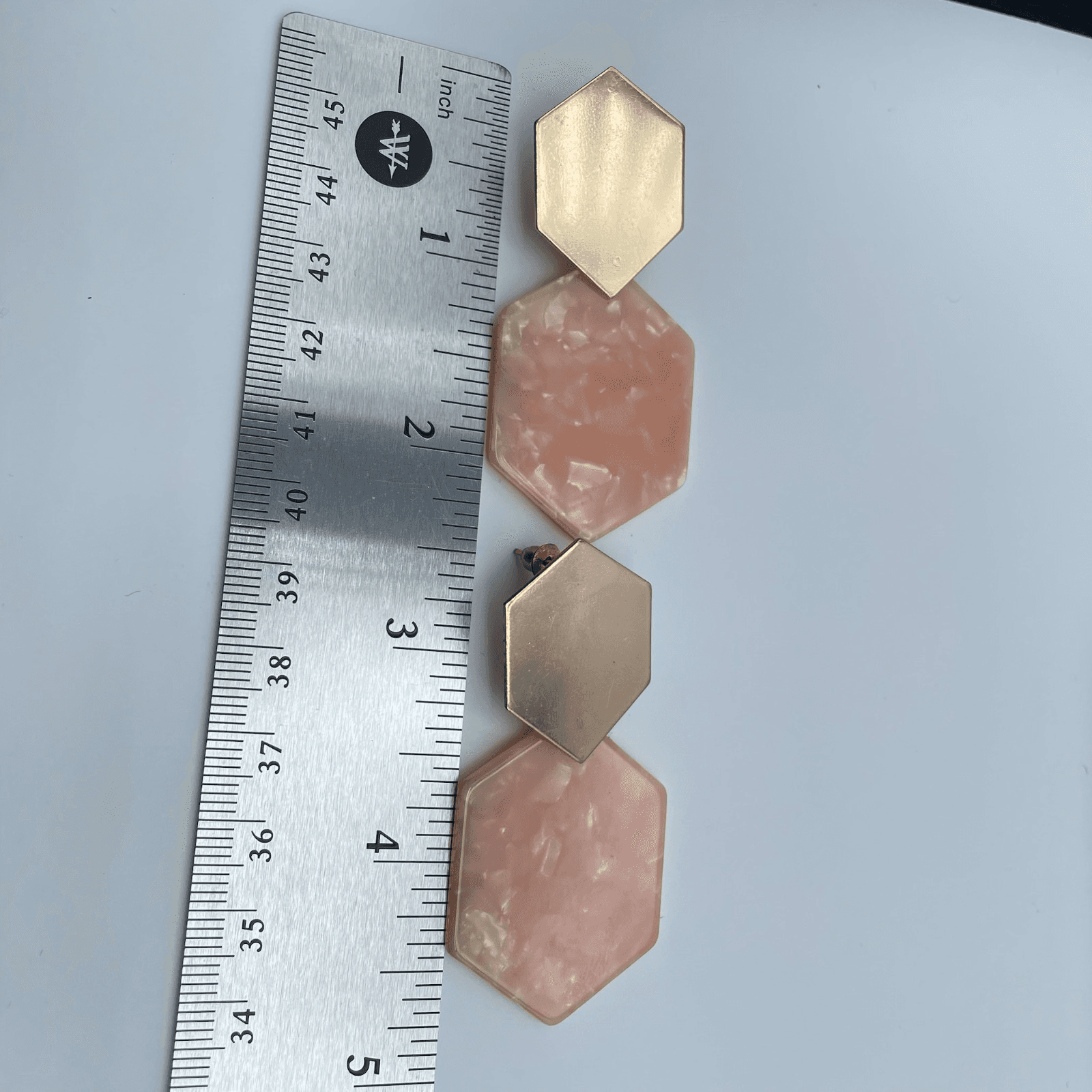 Vintage 90s Gold Tone Geometric Hexagon Drop Earrings Peach Marbled Resin - Thumbnail 7