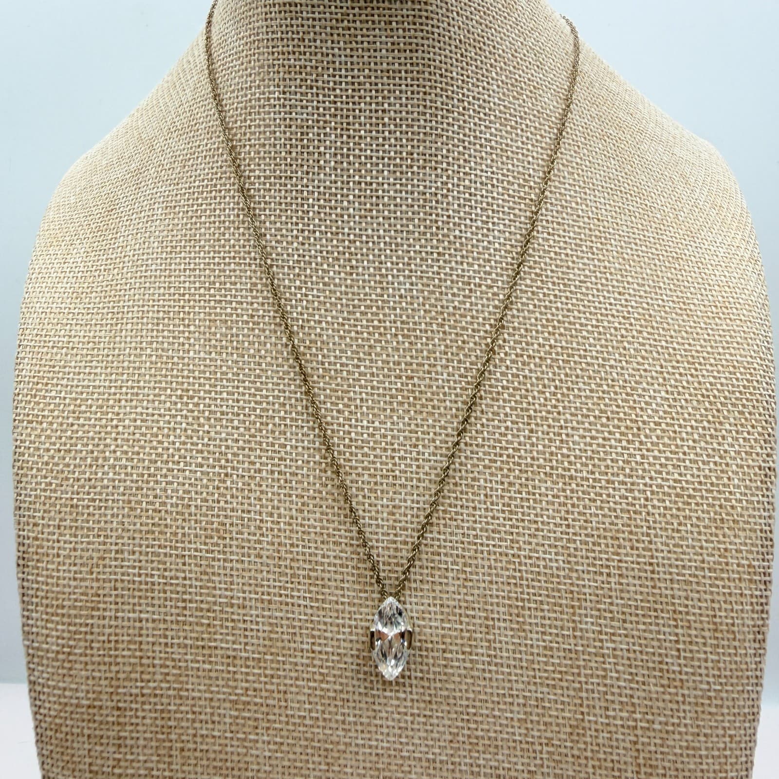 Vintage Y2K Avon Silver Tone Rope Chain Marquise Pendant Necklace Jewelry - Thumbnail 2