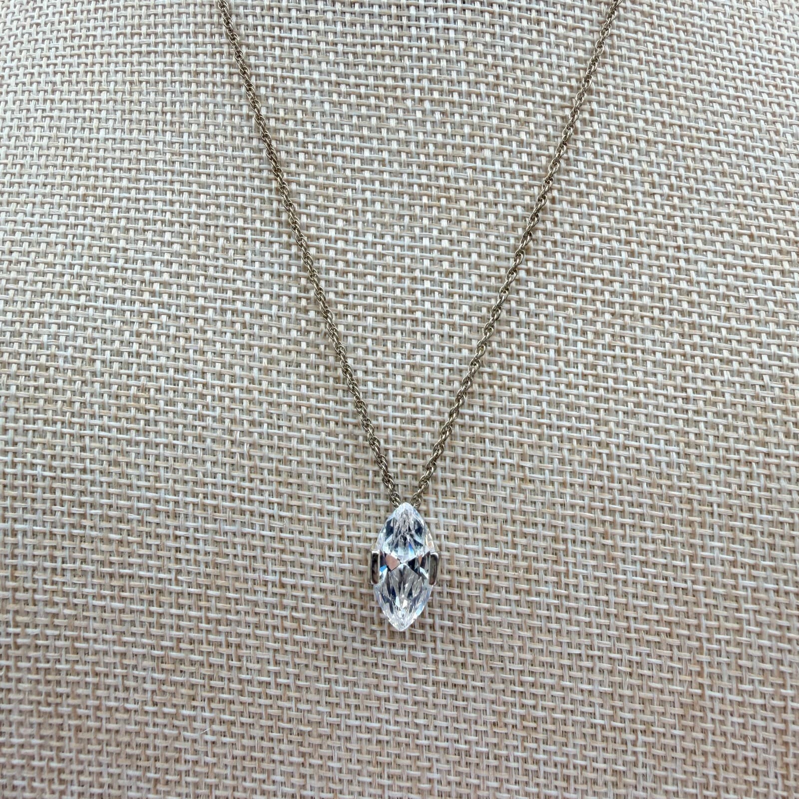 Vintage Y2K Avon Silver Tone Rope Chain Marquise Pendant Necklace Jewelry - Thumbnail 4