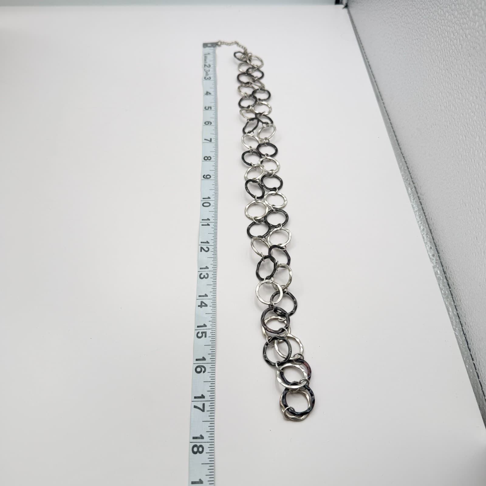 Vintage Y2K Silver Tone Hammered Open Circle Link Women's Classic Necklace - Thumbnail 9