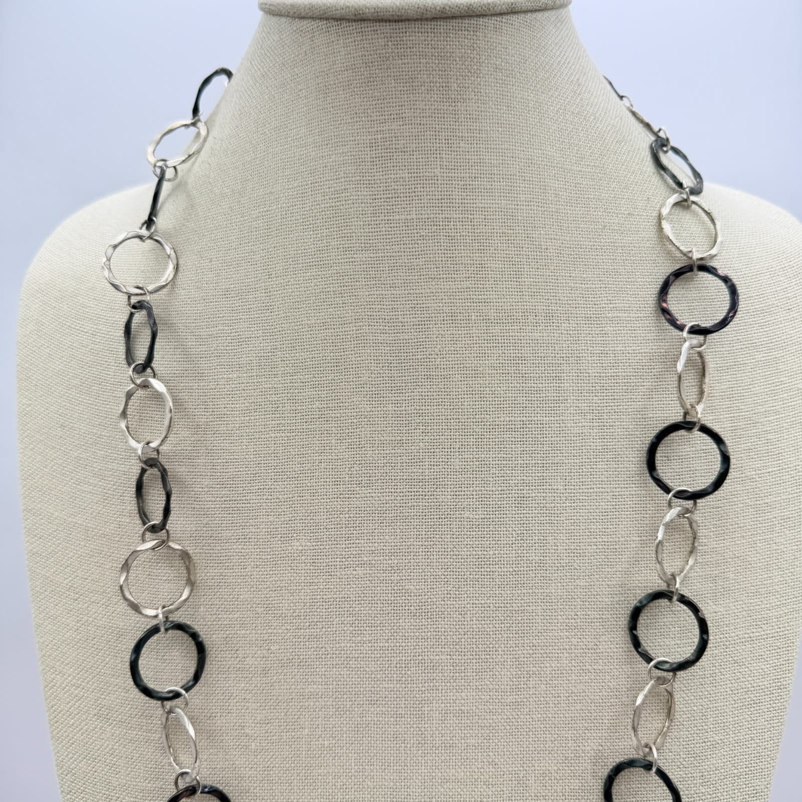 Vintage Y2K Silver Tone Hammered Open Circle Link Women's Classic Necklace - Thumbnail 5
