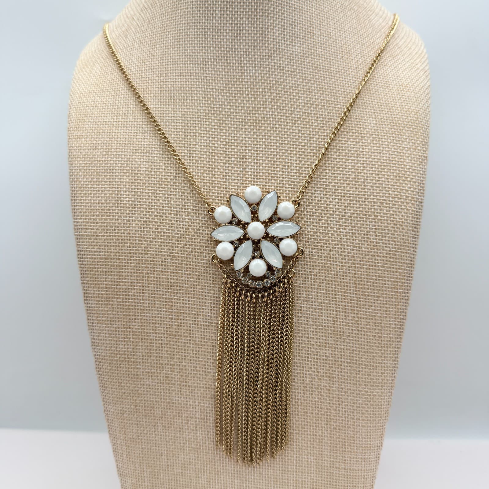 Vintage Y2K Gold Tone Floral Necklace Statement Boho Women's Classic Jewelry - Thumbnail 2