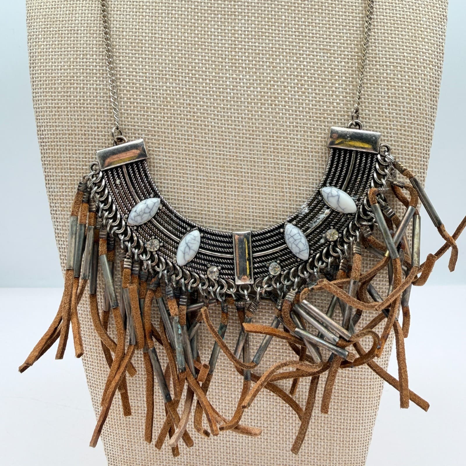 Vintage Y2K Howlite Tassel Bib Necklace Statement Boho Women's Classic Jewelry - Thumbnail 3