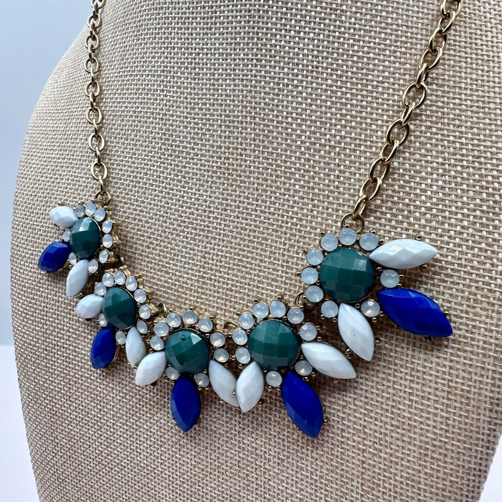 Vintage 80s Blue Green Statement Bib Necklace Gold Tone Faceted Floral Jewelry - Thumbnail 4