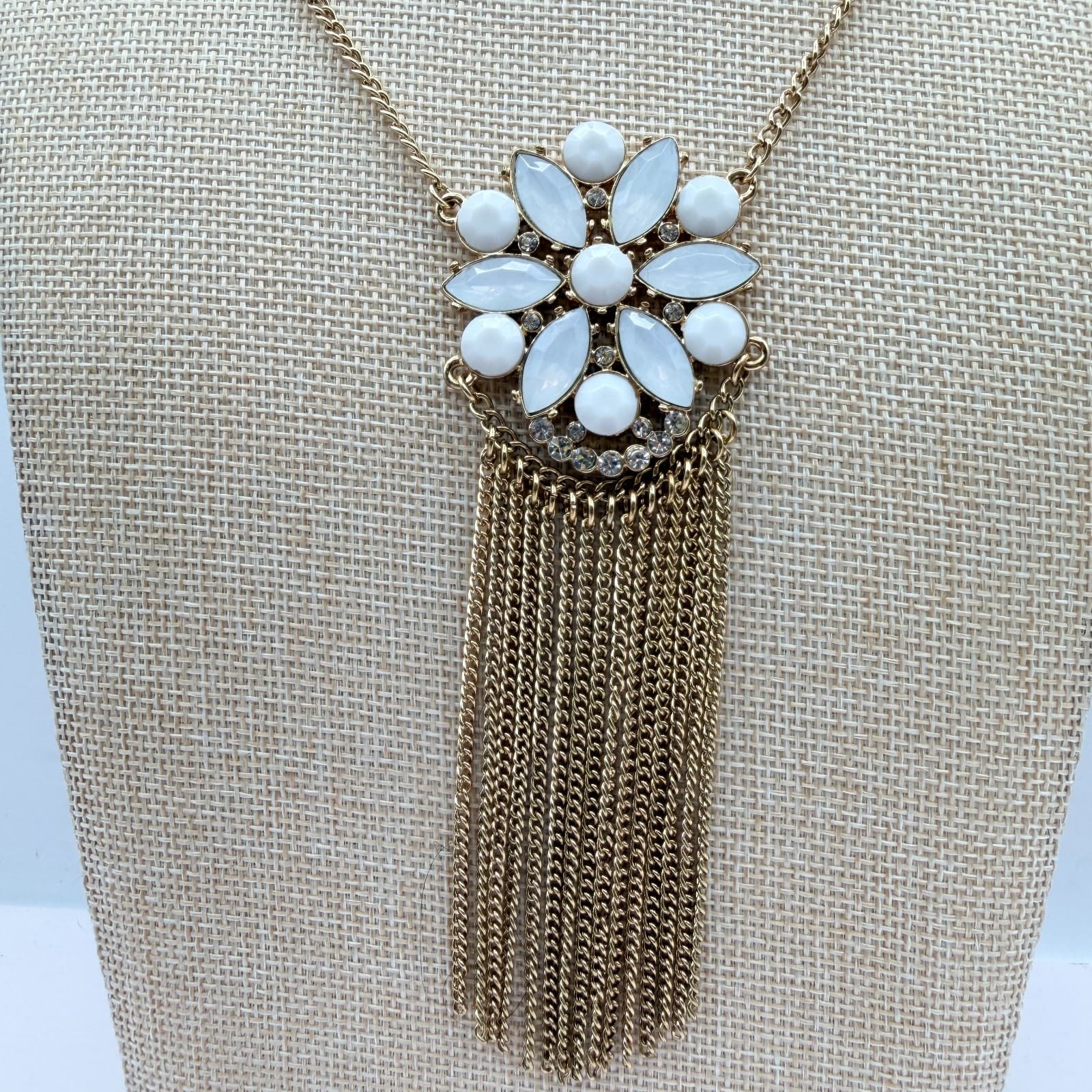 Vintage Y2K Gold Tone Floral Necklace Statement Boho Women's Classic Jewelry - Thumbnail 5