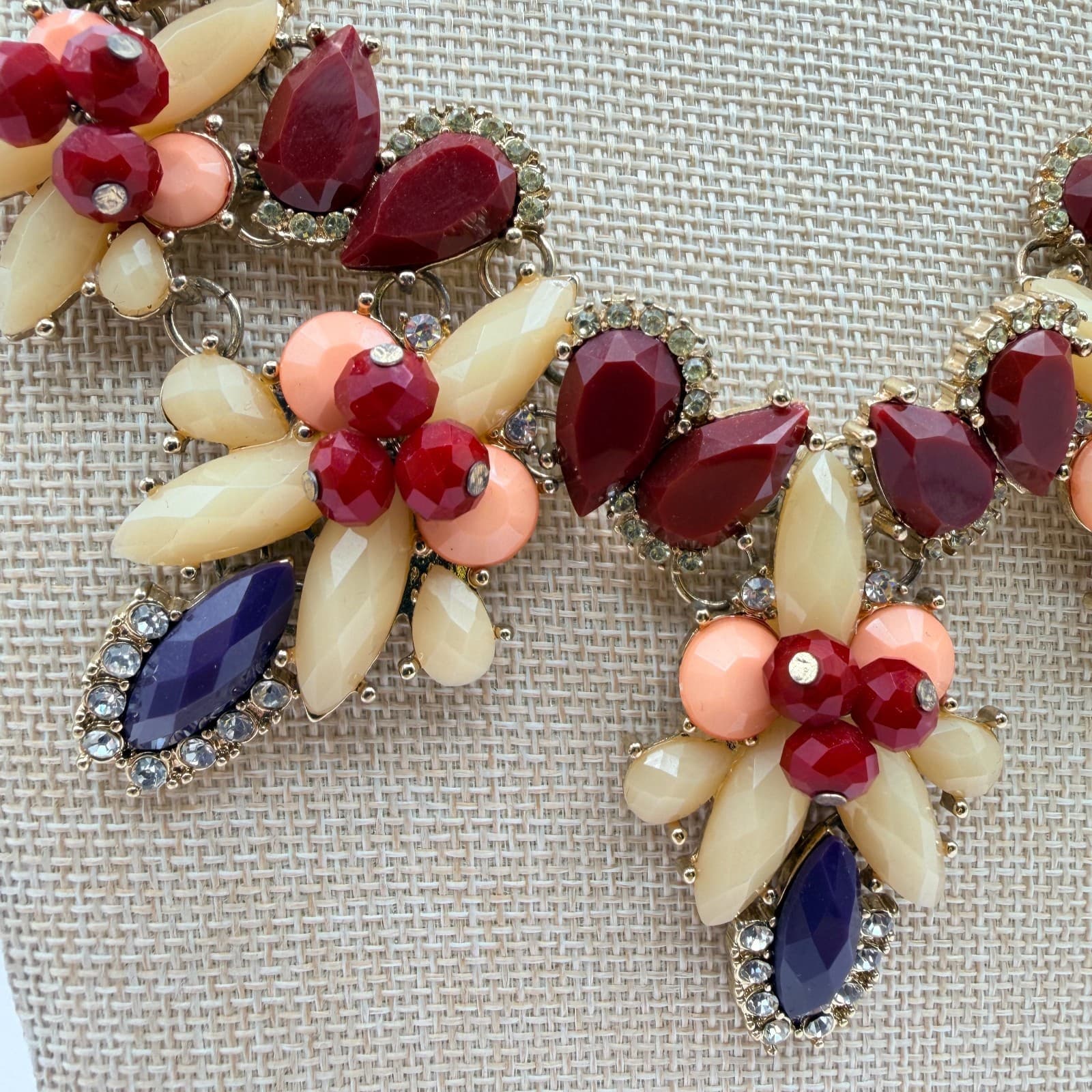 Vintage 90s Gold Tone Floral Bib Necklace Statement Women's Classic Jewelry - Thumbnail 5