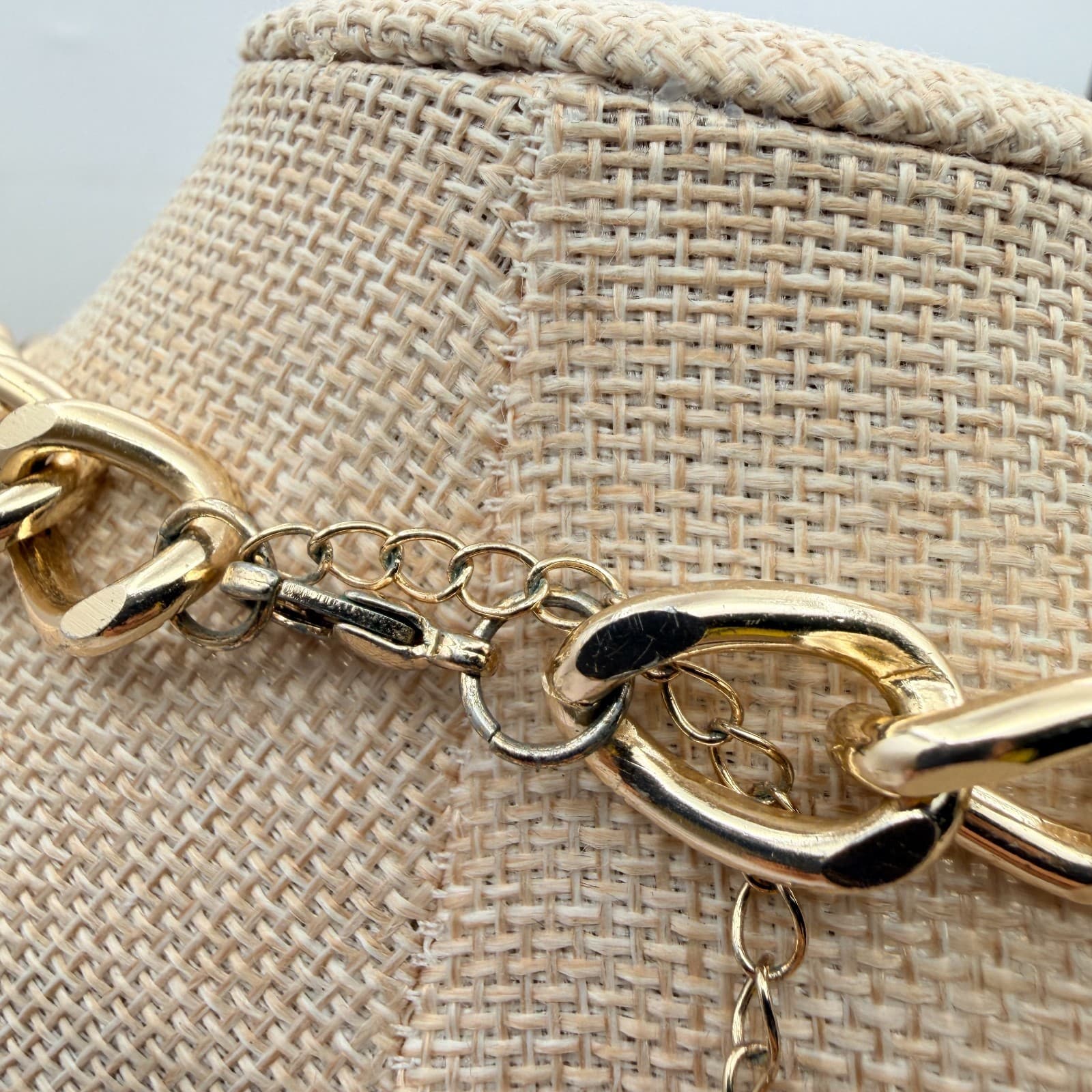 Vintage 90s Gold Tone Floral Bib Necklace Statement Women's Classic Jewelry - Thumbnail 7