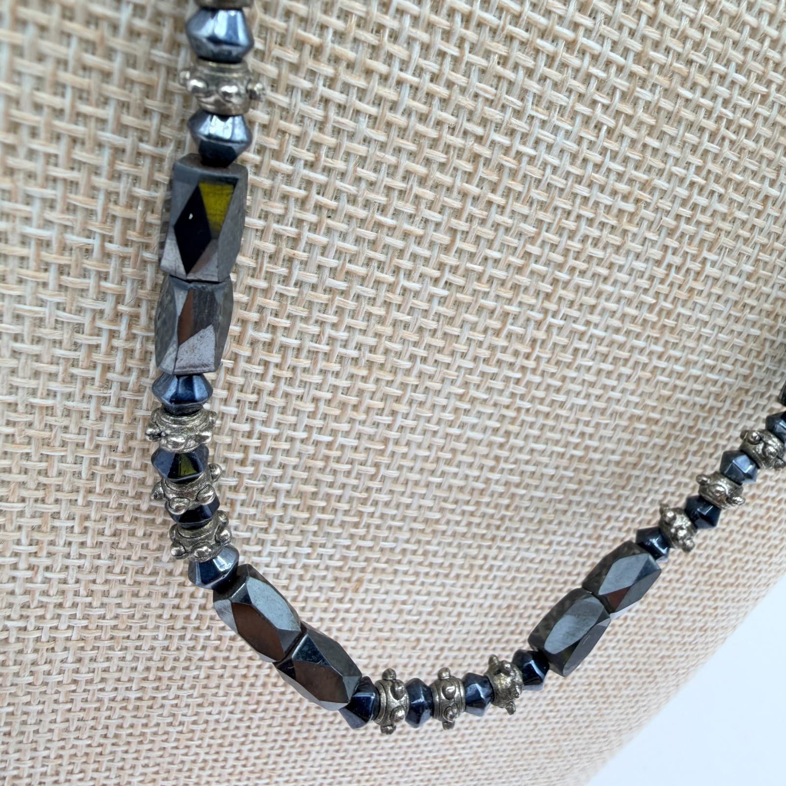 Vintage Y2K Silver Tone Black Faux Pearl Beaded Necklace Set Women's Jewelry - Thumbnail 9