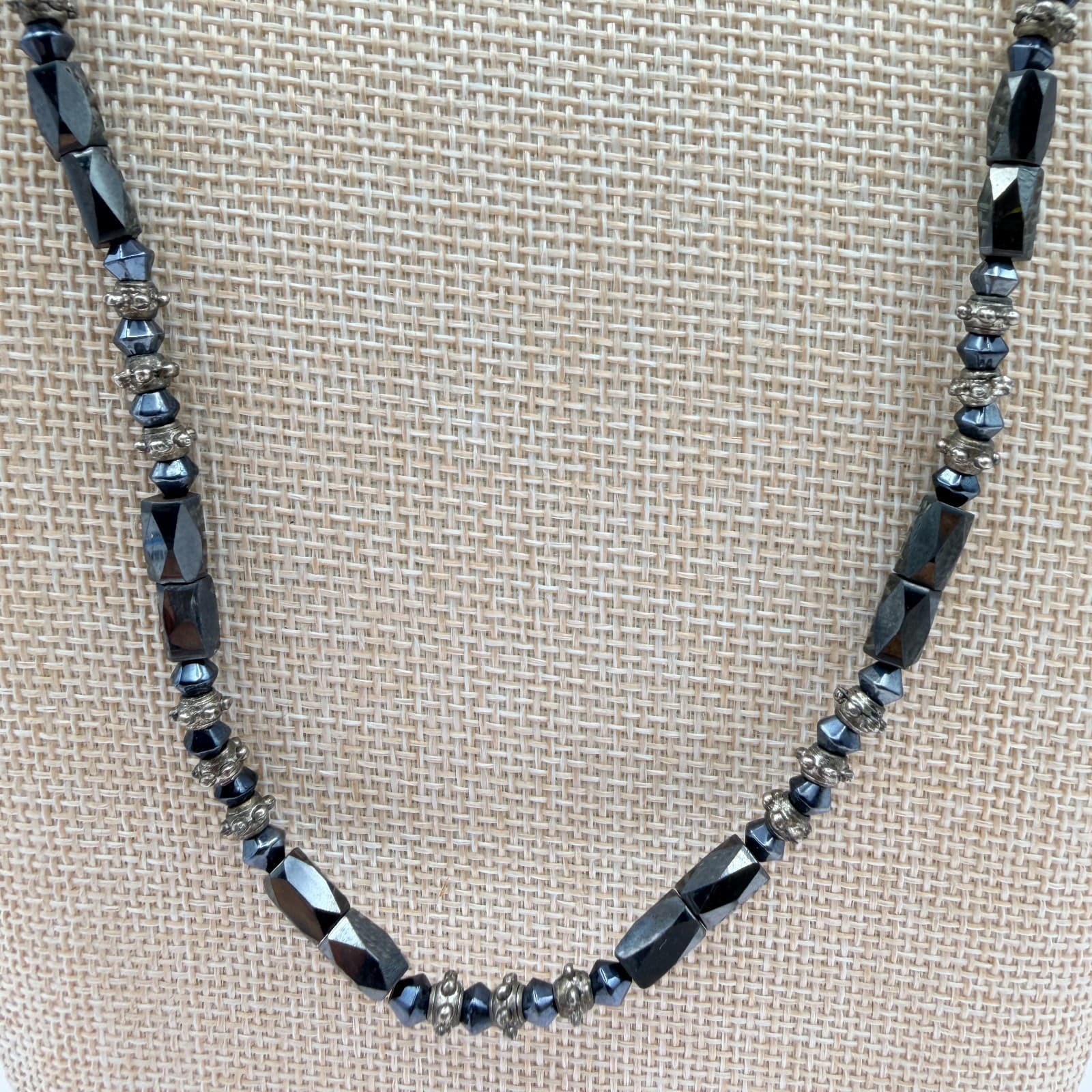 Vintage Y2K Silver Tone Black Faux Pearl Beaded Necklace Set Women's Jewelry - Thumbnail 8