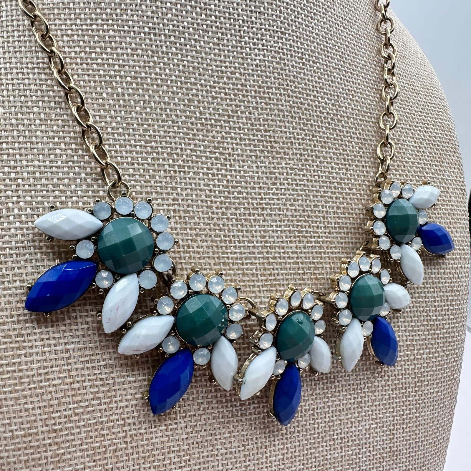 Vintage 80s Blue Green Statement Bib Necklace Gold Tone Faceted Floral Jewelry - Thumbnail 2