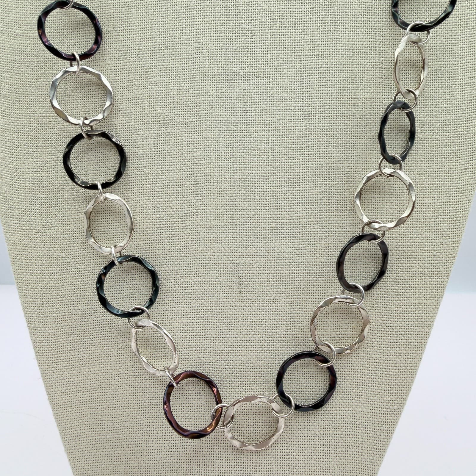 Vintage Y2K Silver Tone Hammered Open Circle Link Women's Classic Necklace - Thumbnail 3