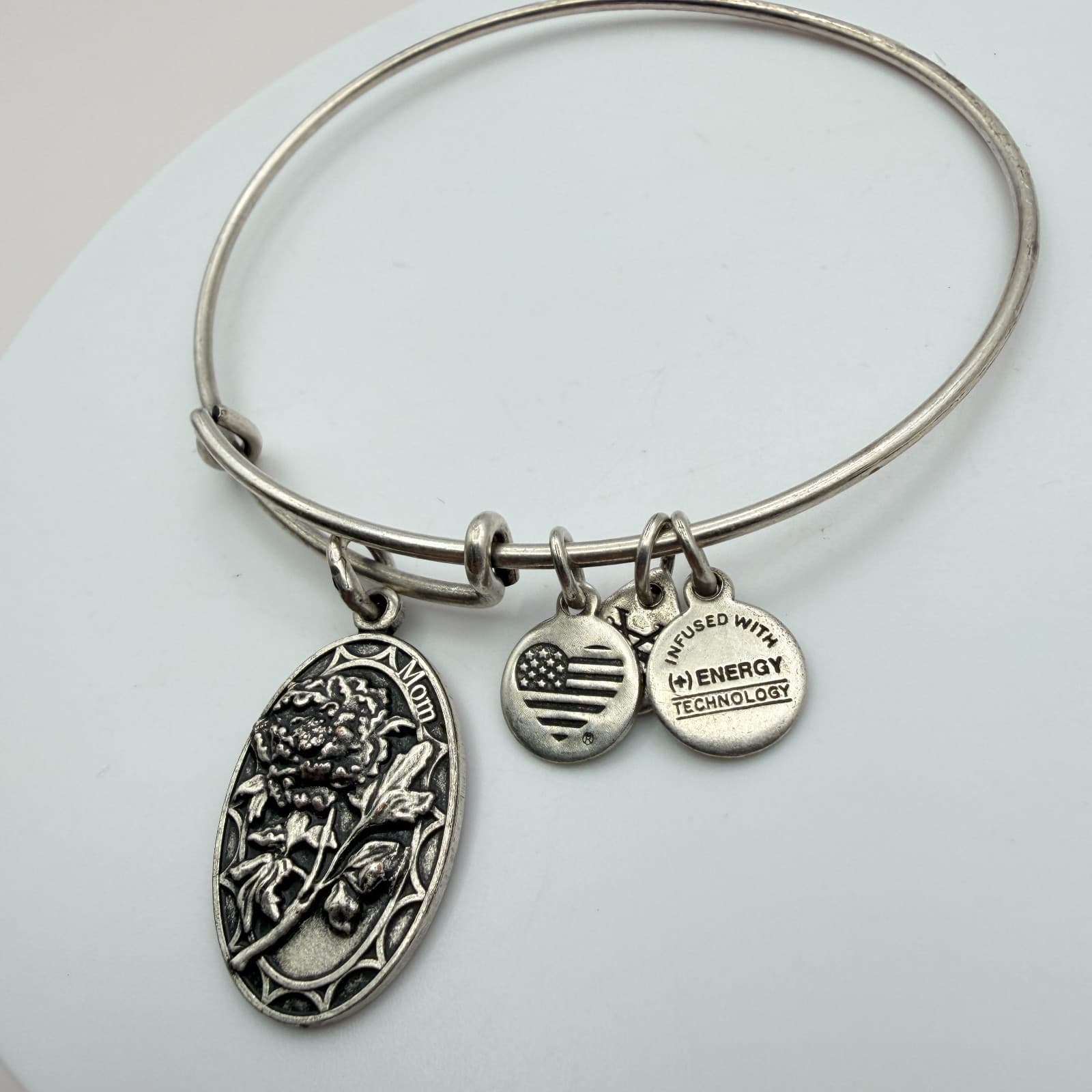 Vintage Y2K Mom Floral Silver-Tone Energy Technology Charms Bracelet Jewelry - Thumbnail 6