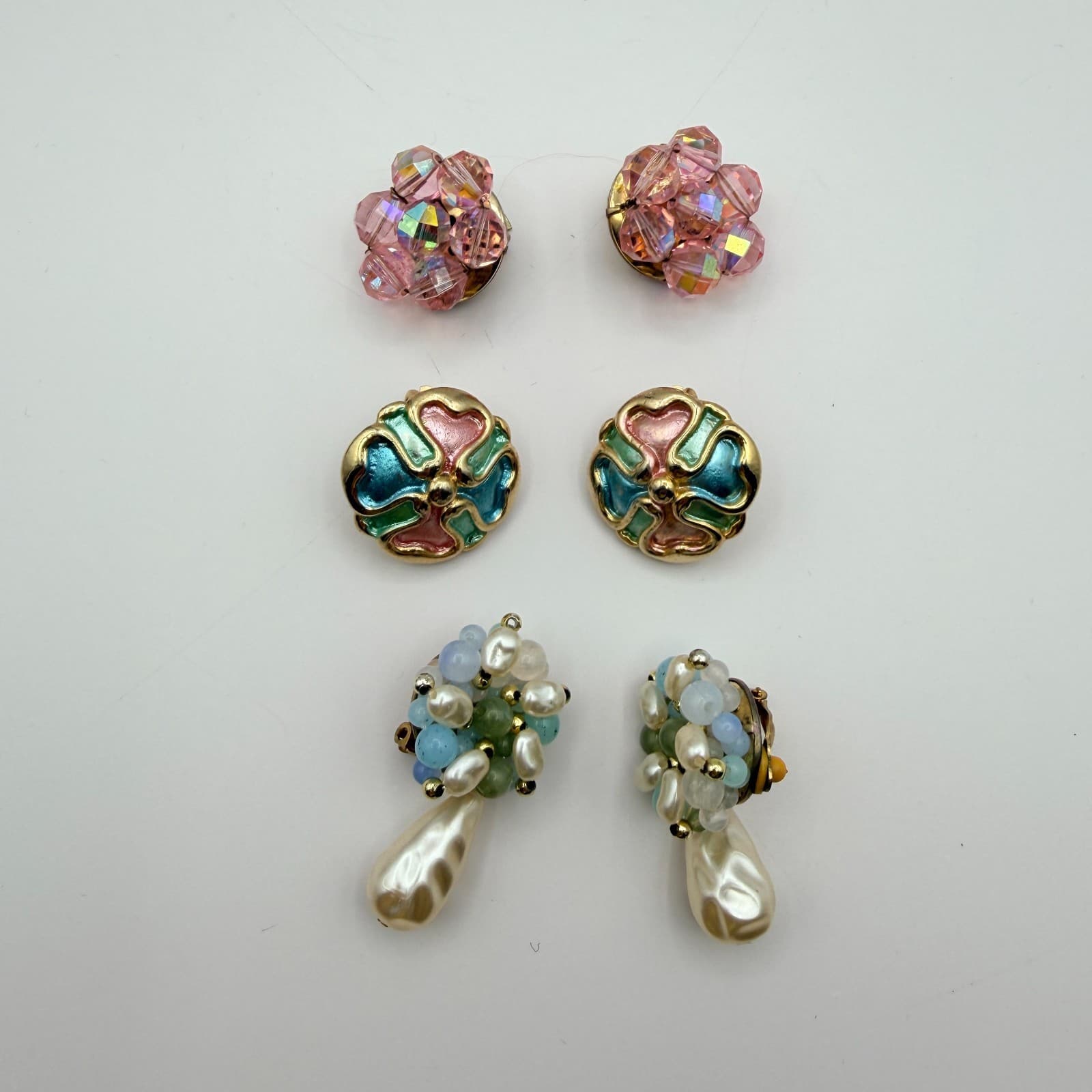 Vintage 90s Pink Glass Cluster Stud Earrings Set Faceted Beaded Women's Jewelry - Thumbnail 2